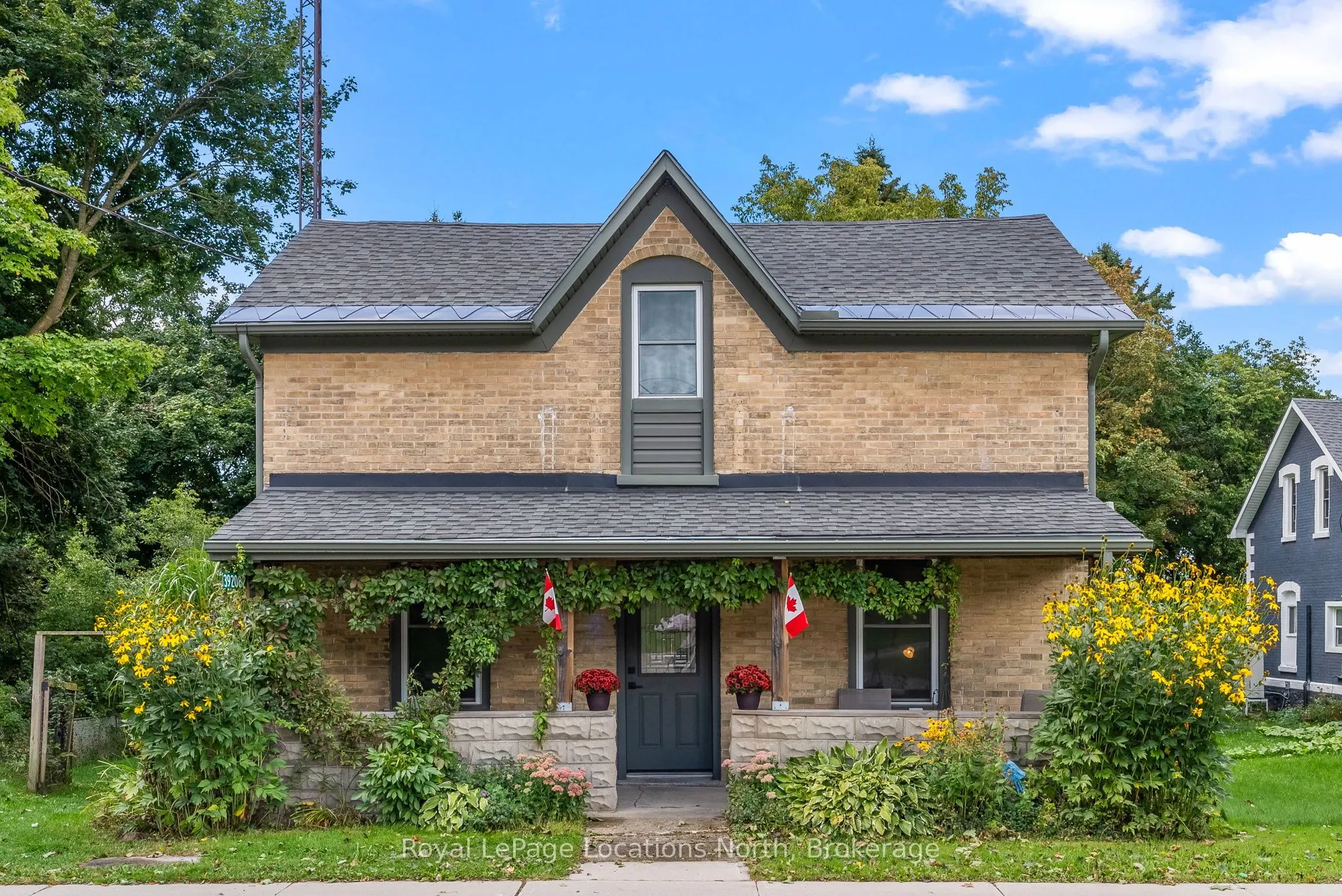392082 Grey 109 Road