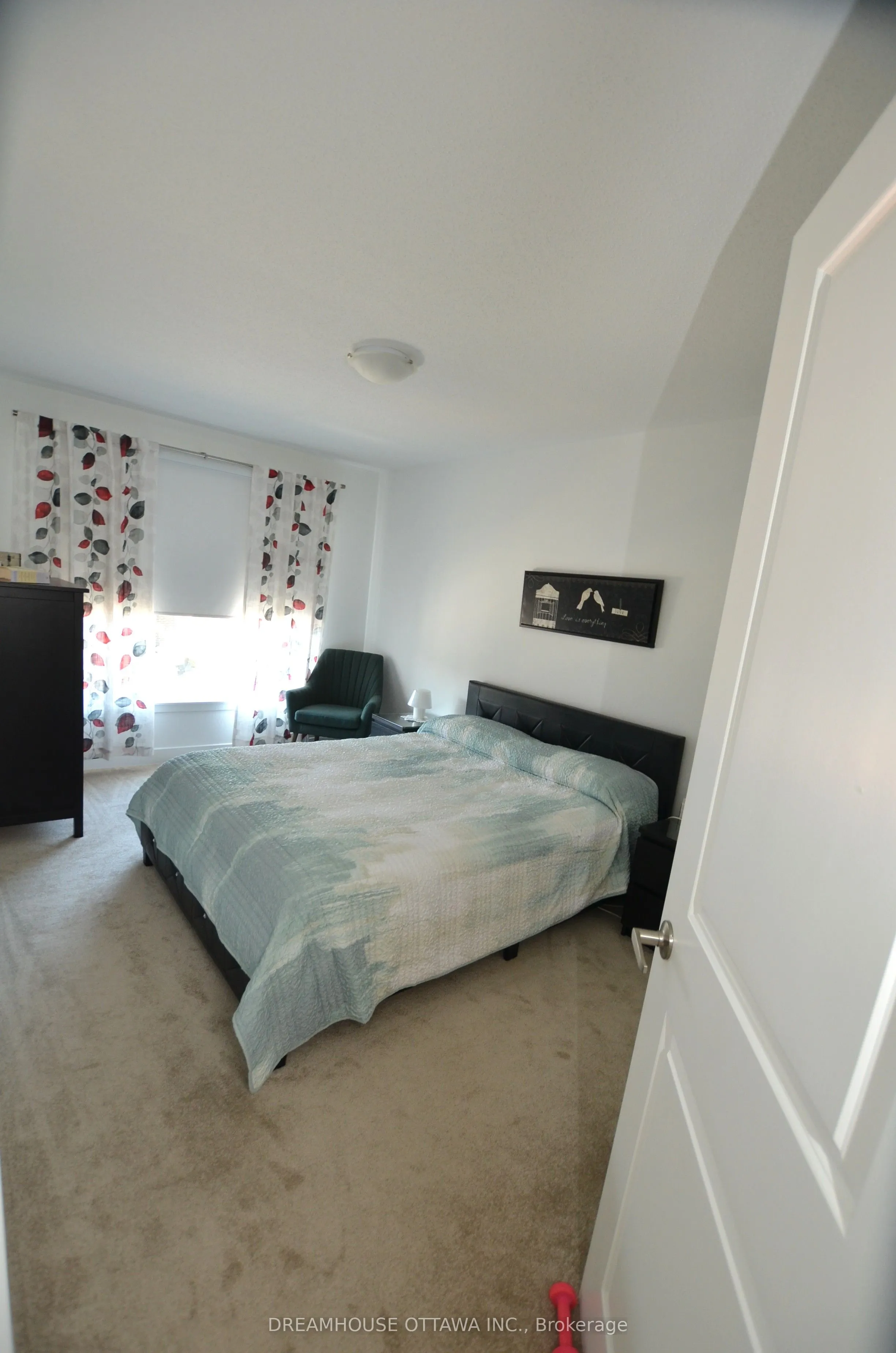 257 Finsbury Avenue