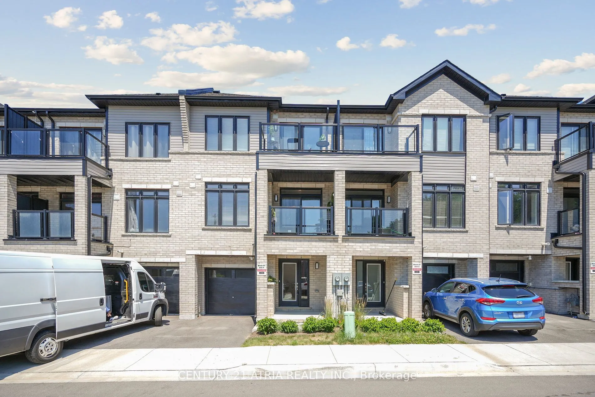 585 Colborne Street, #704