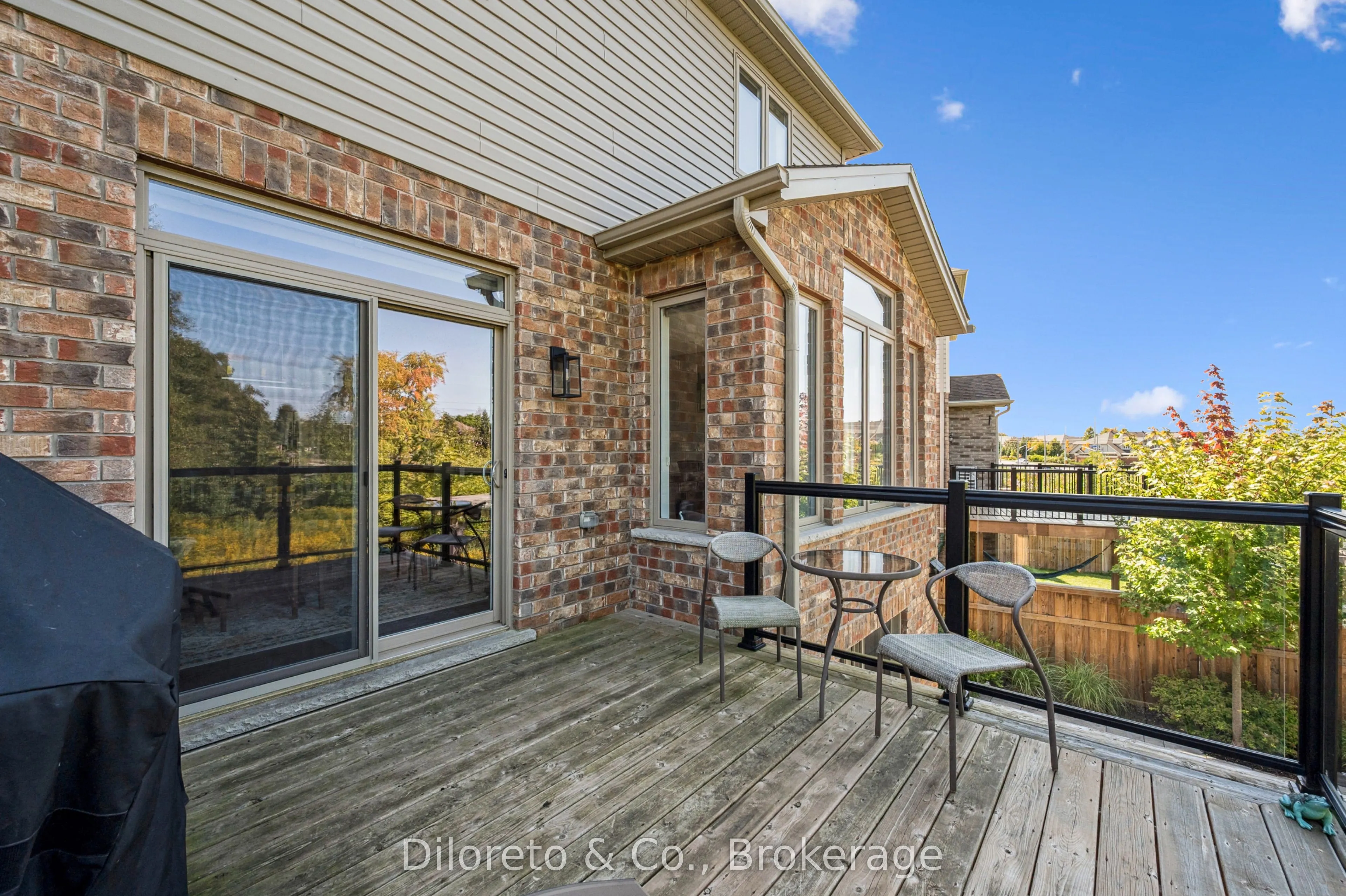18 McIntyre Court