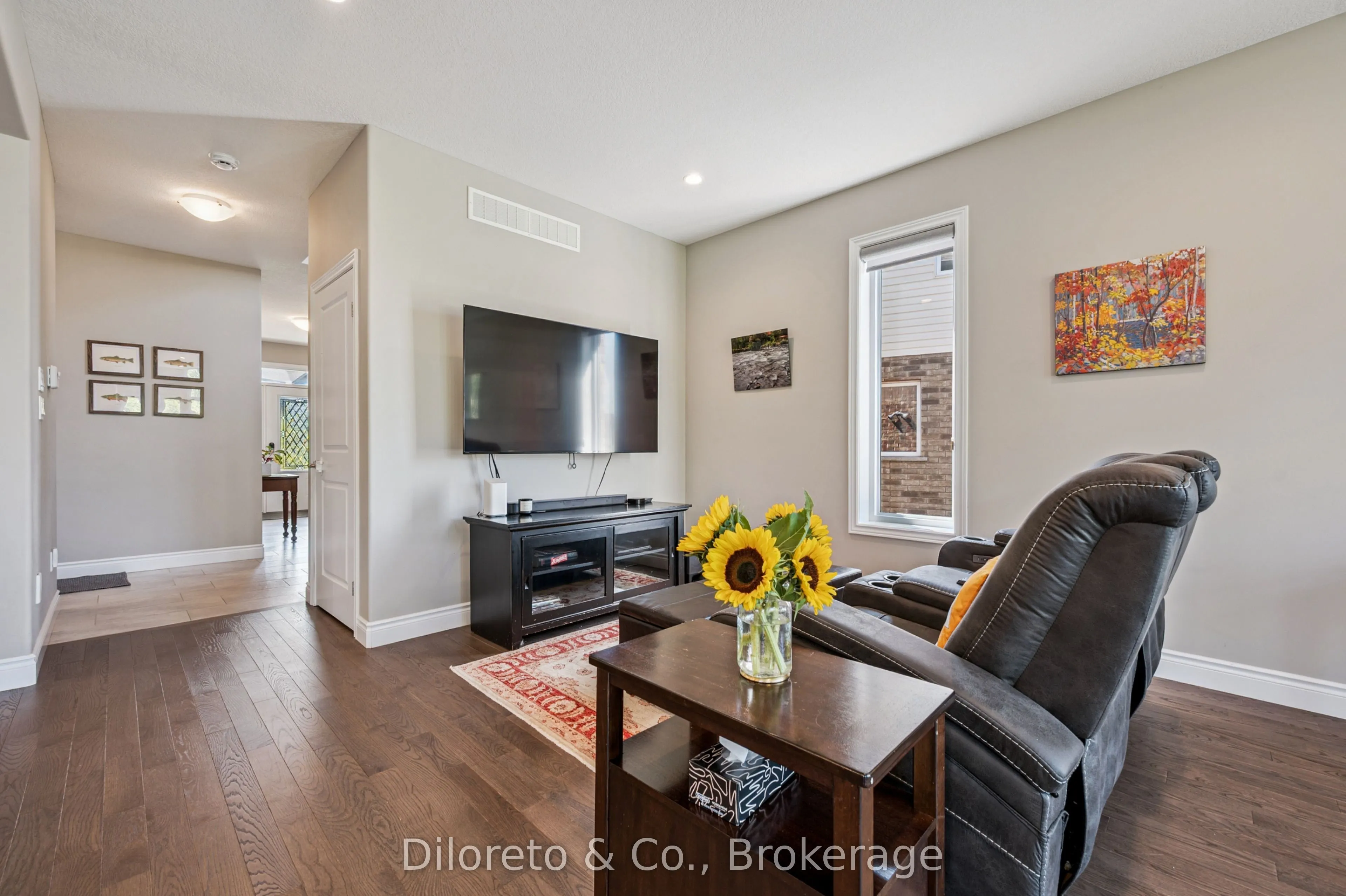 18 McIntyre Court