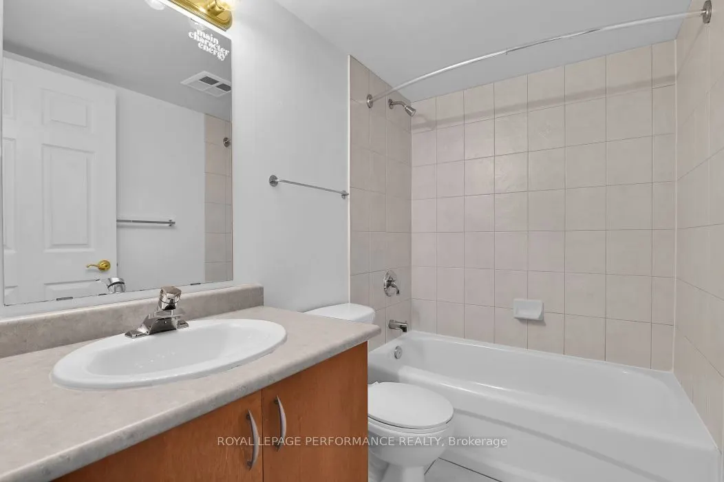 429 Somerset Street W, #407