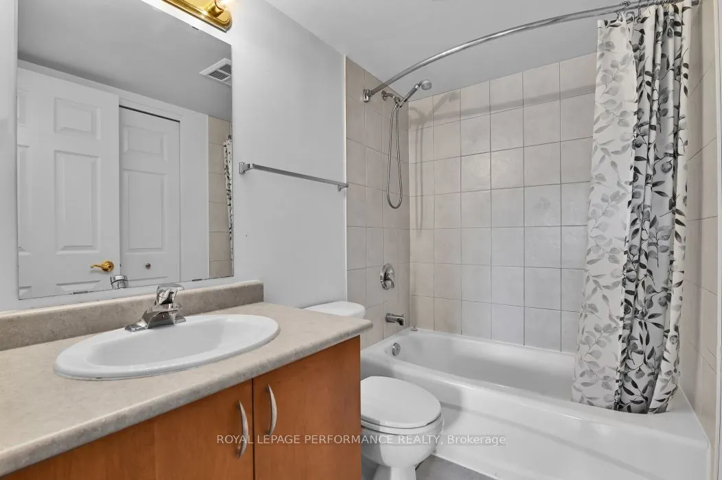429 Somerset Street W, #407