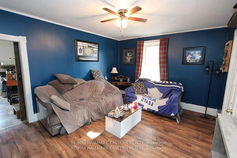 175-177 Front Street N