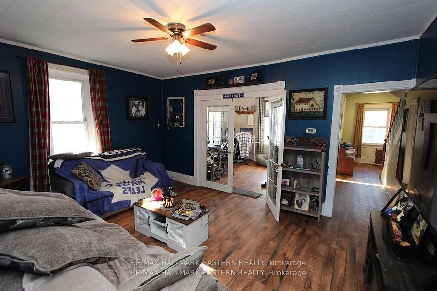 175-177 Front Street N