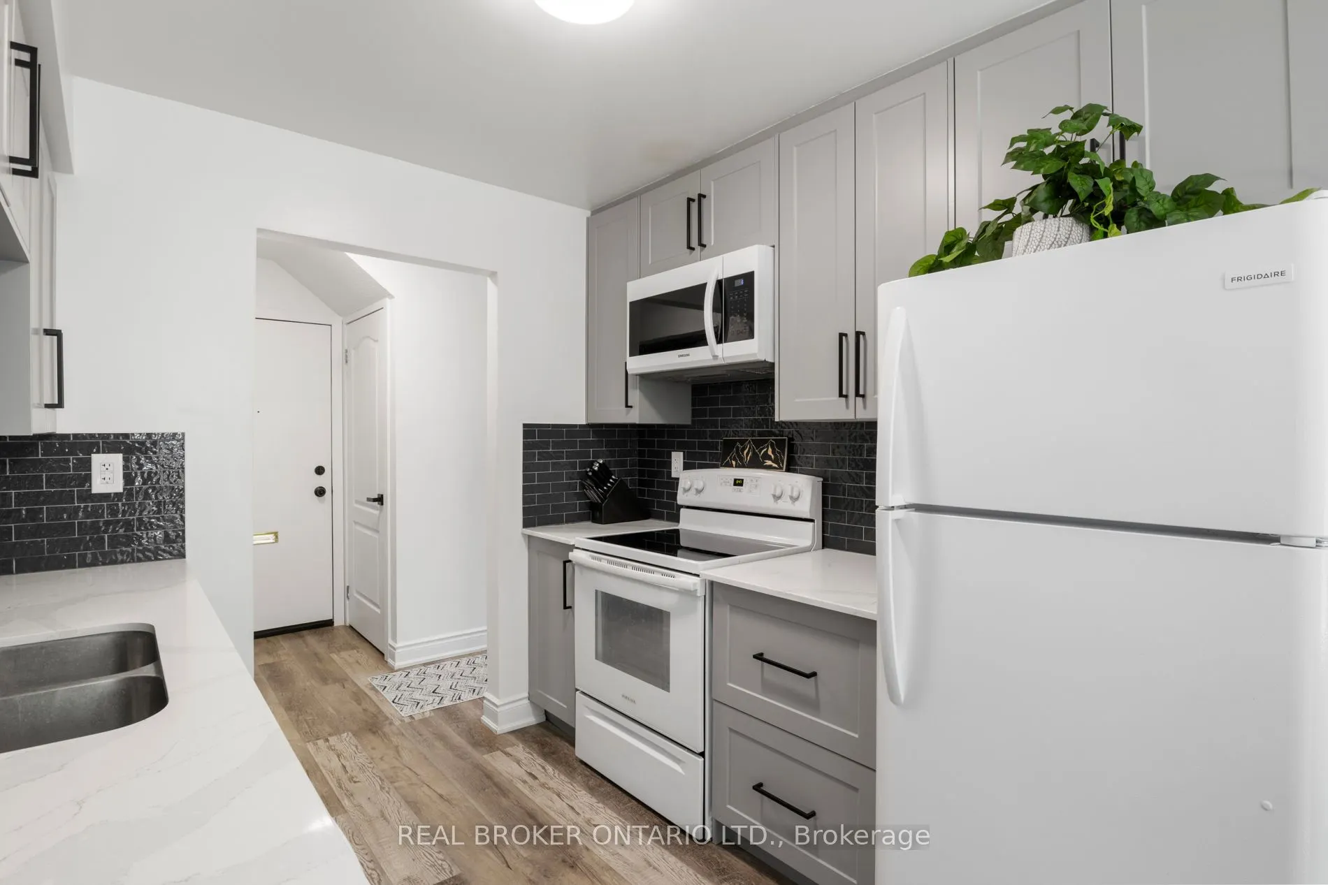 766 Walter Street, #D