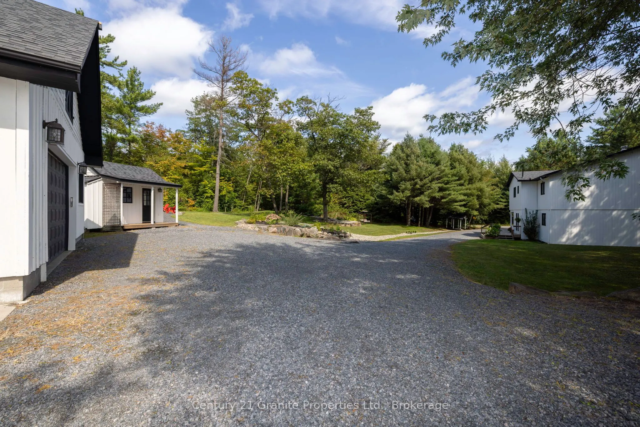 8 Bartlett Drive