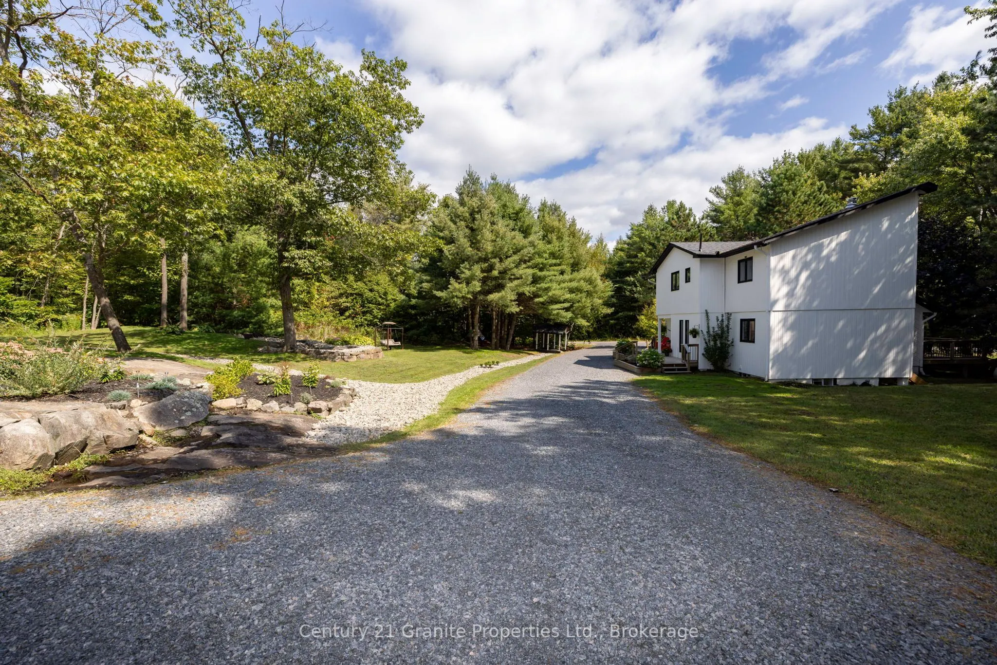 8 Bartlett Drive