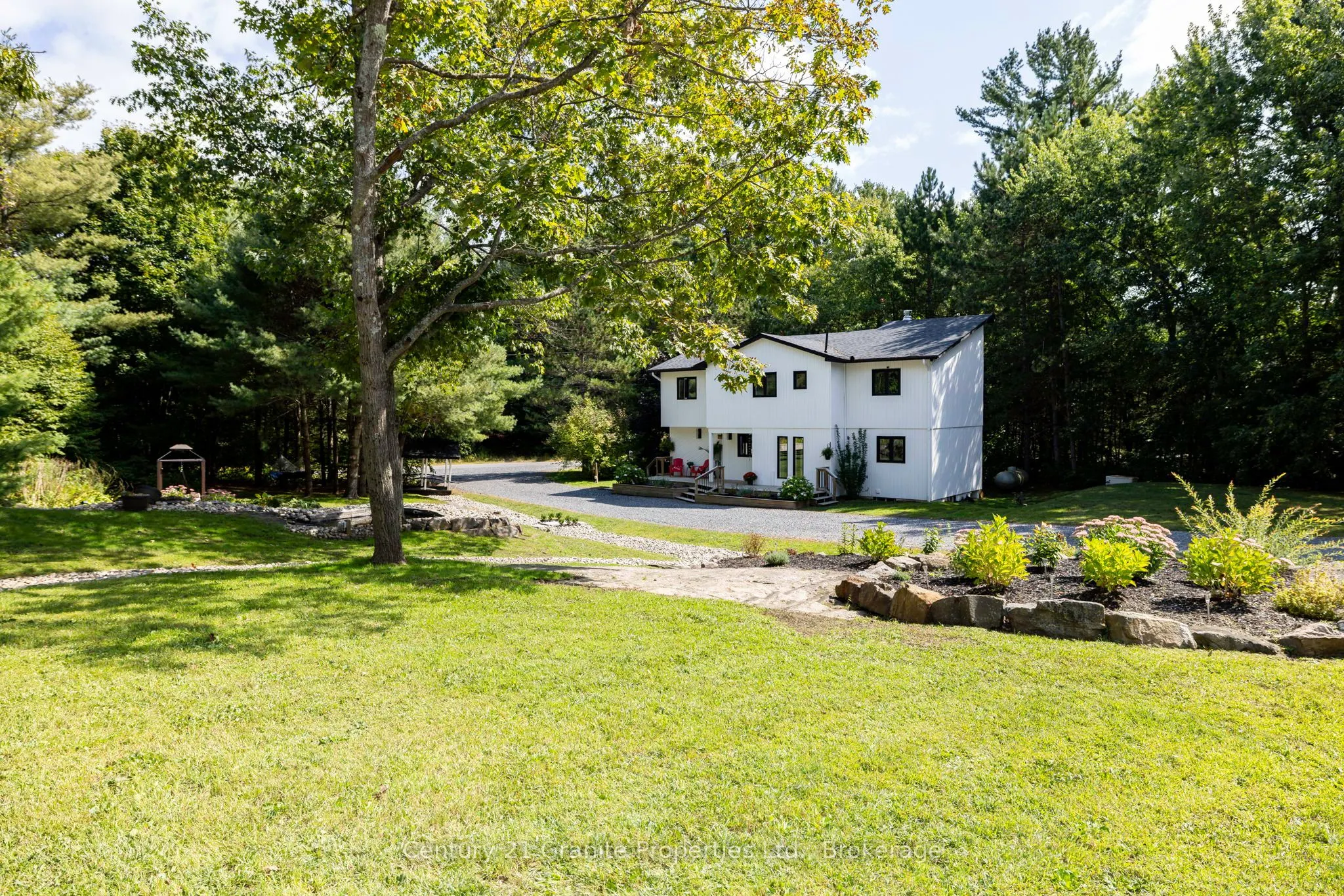 8 Bartlett Drive