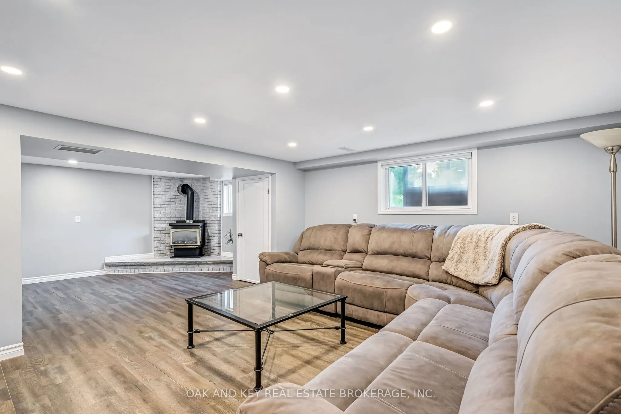 65 Southview Crescent