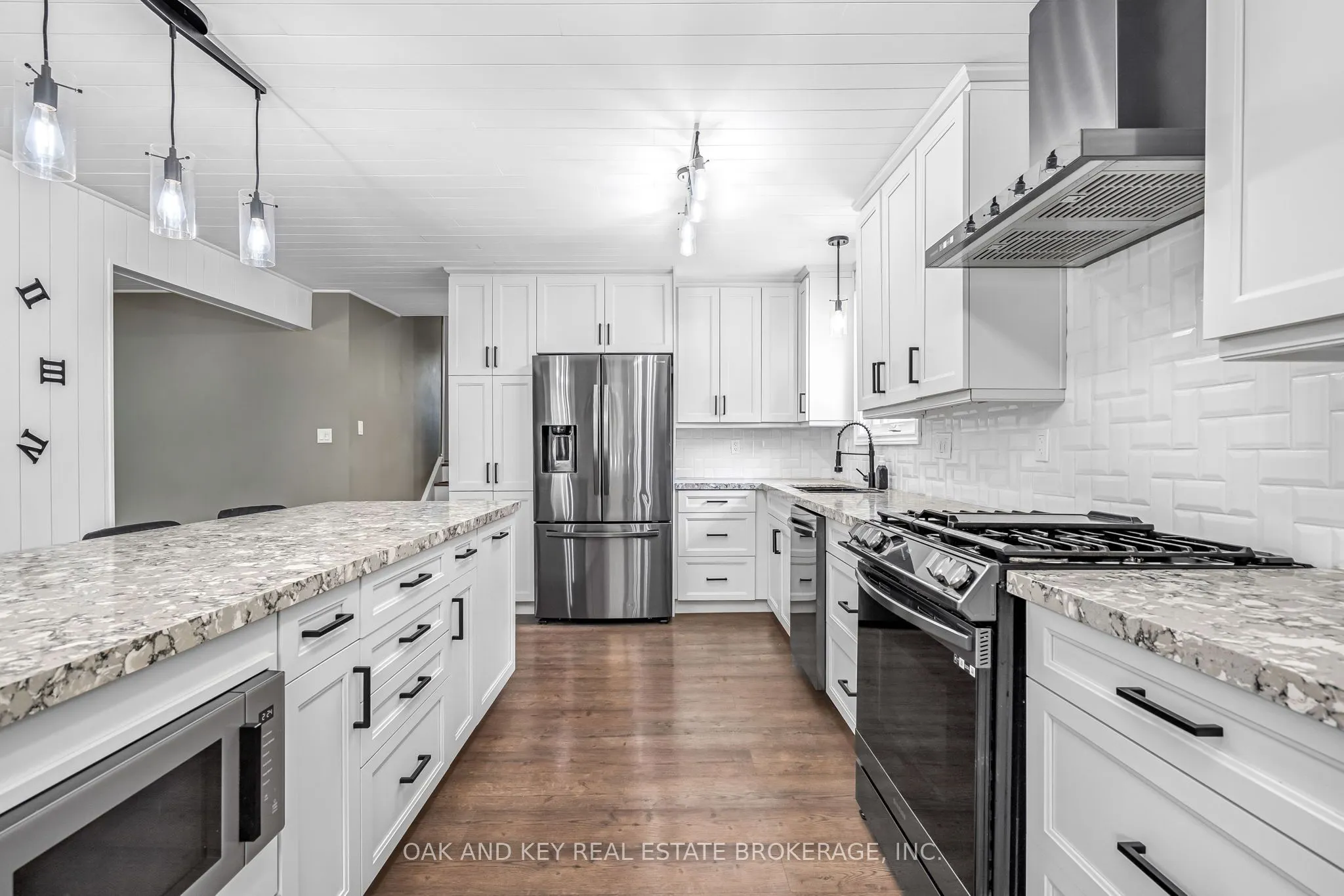65 Southview Crescent