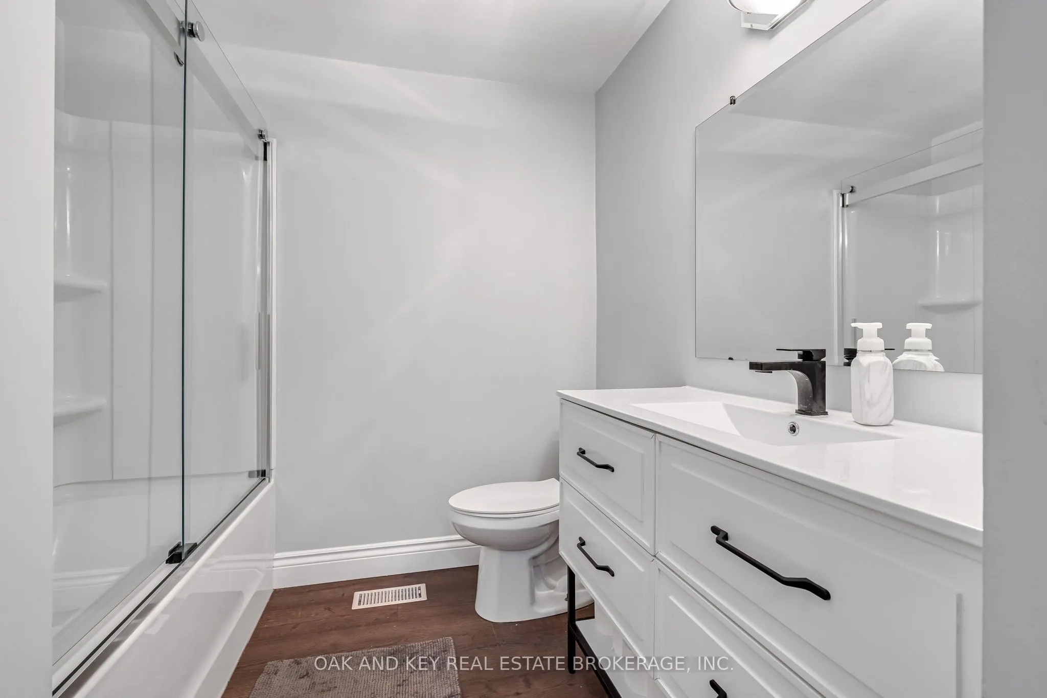 65 Southview Crescent