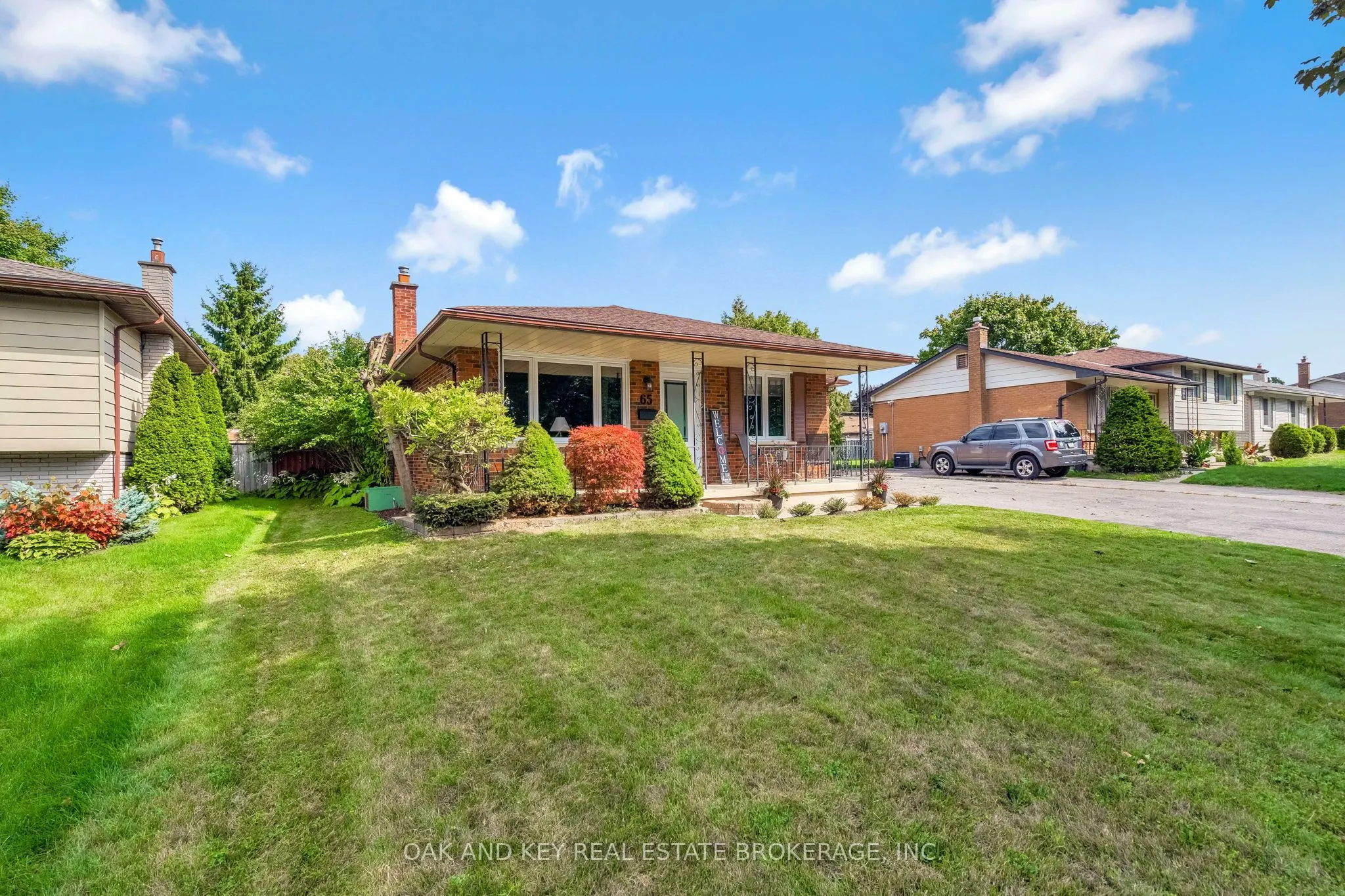65 Southview Crescent