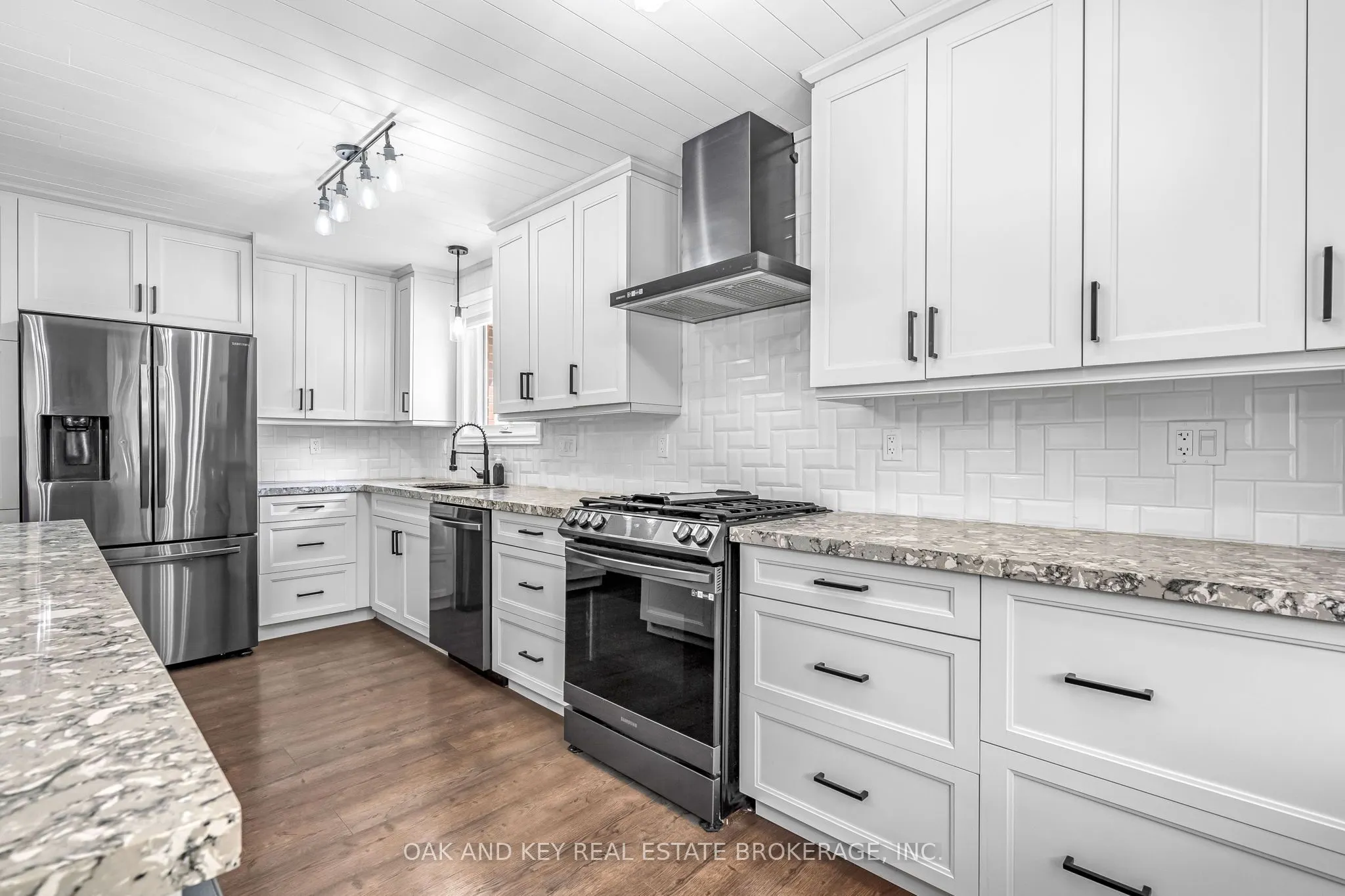 65 Southview Crescent