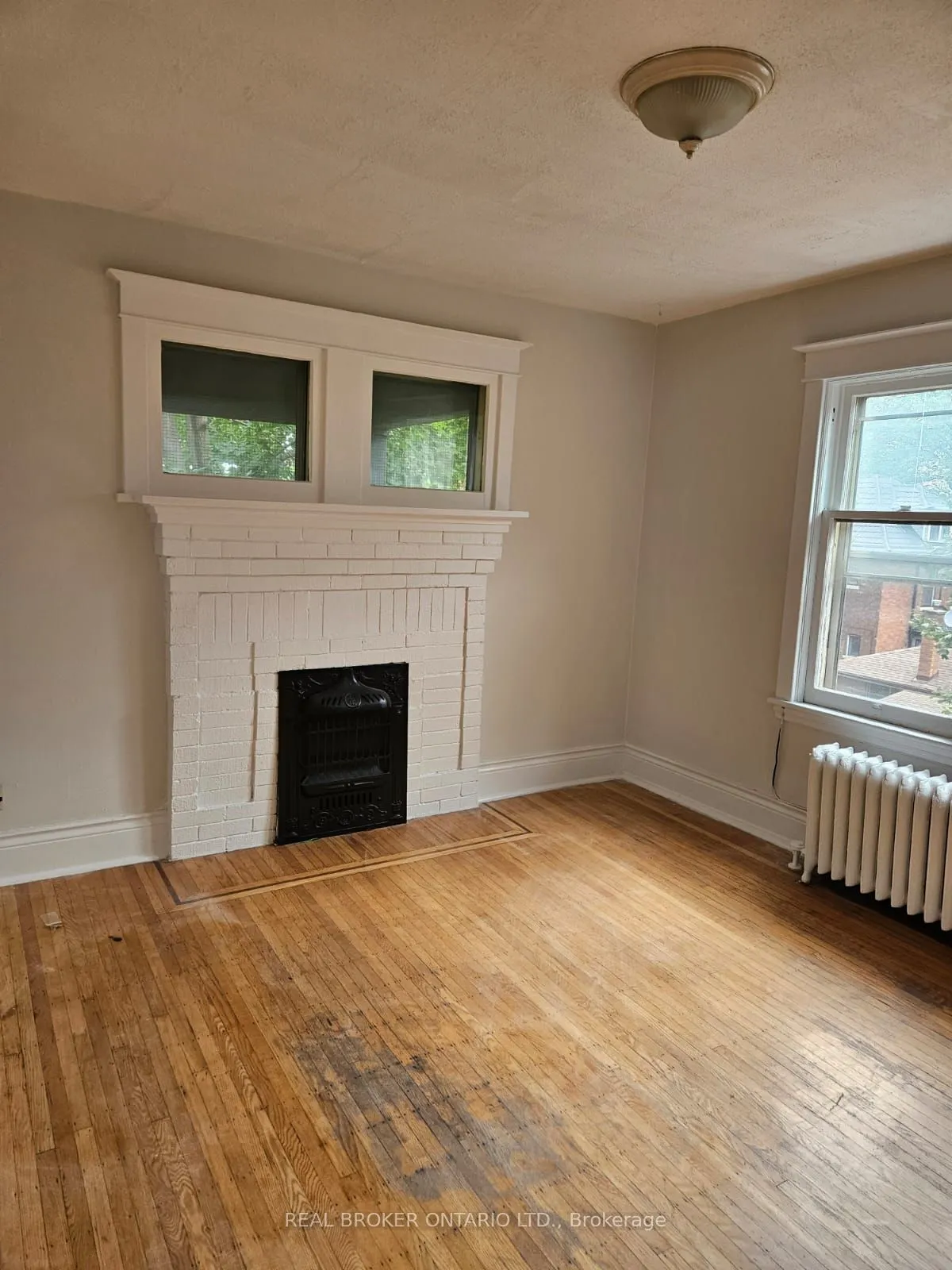 985 Main Street E, #6