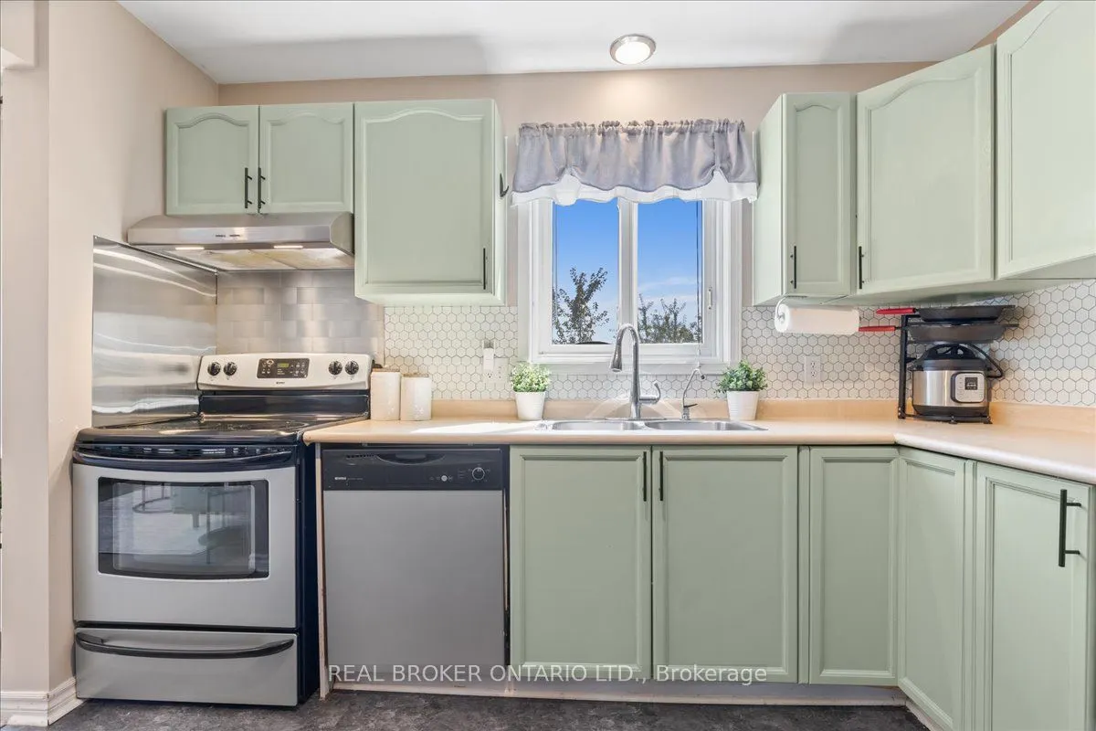 87 Dawn Crescent