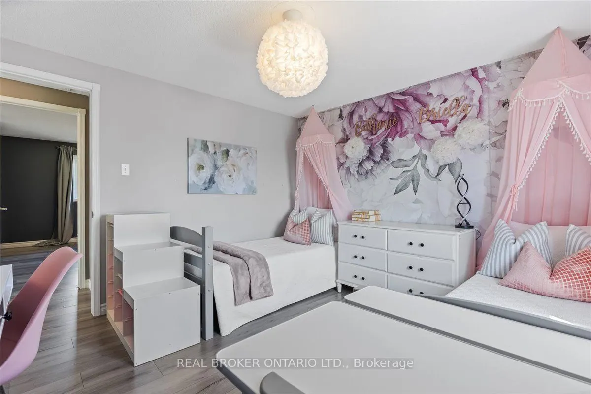 87 Dawn Crescent
