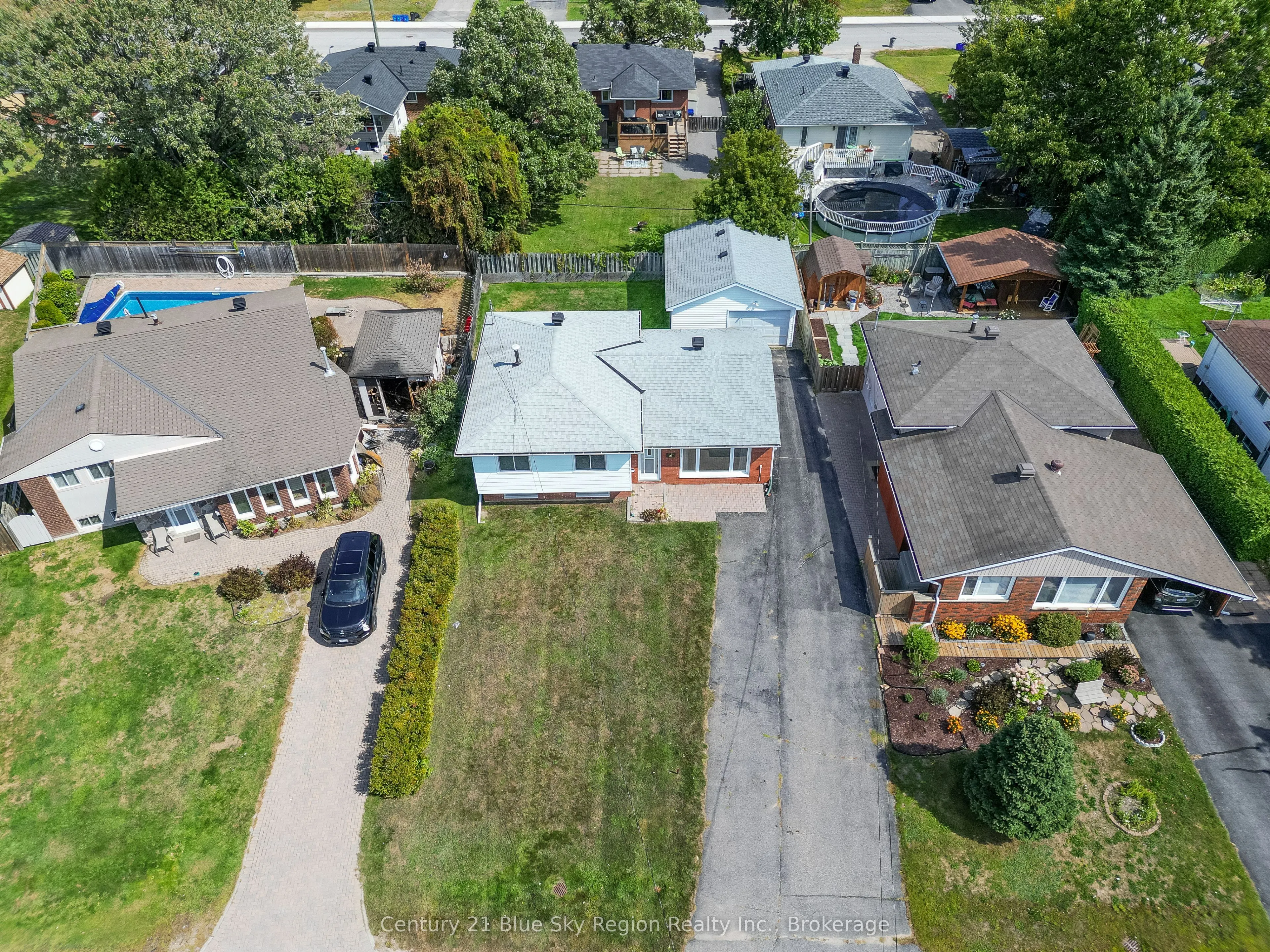 28 Farley Avenue