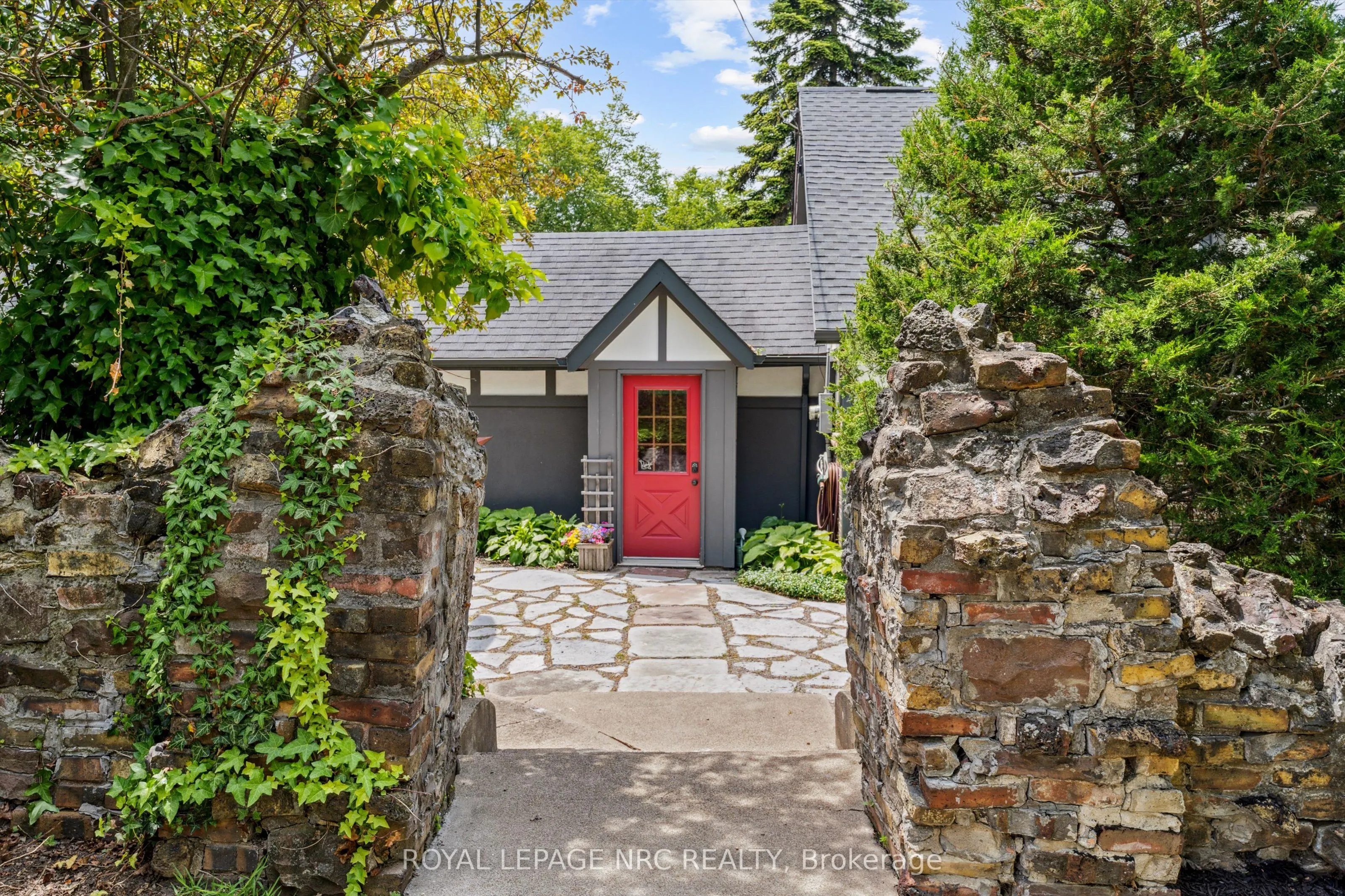 75 Yates Street