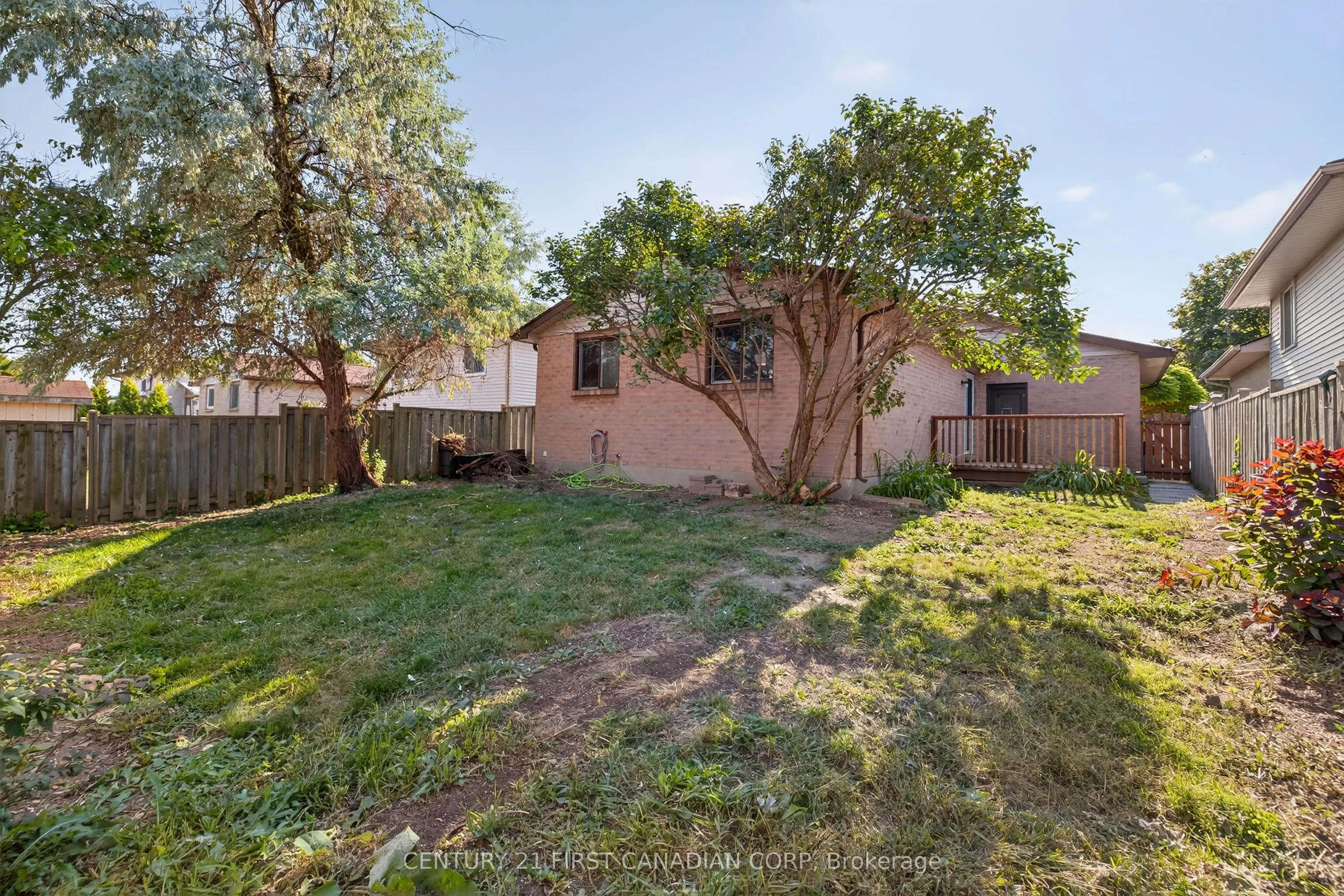 231 Portsmouth Crescent E