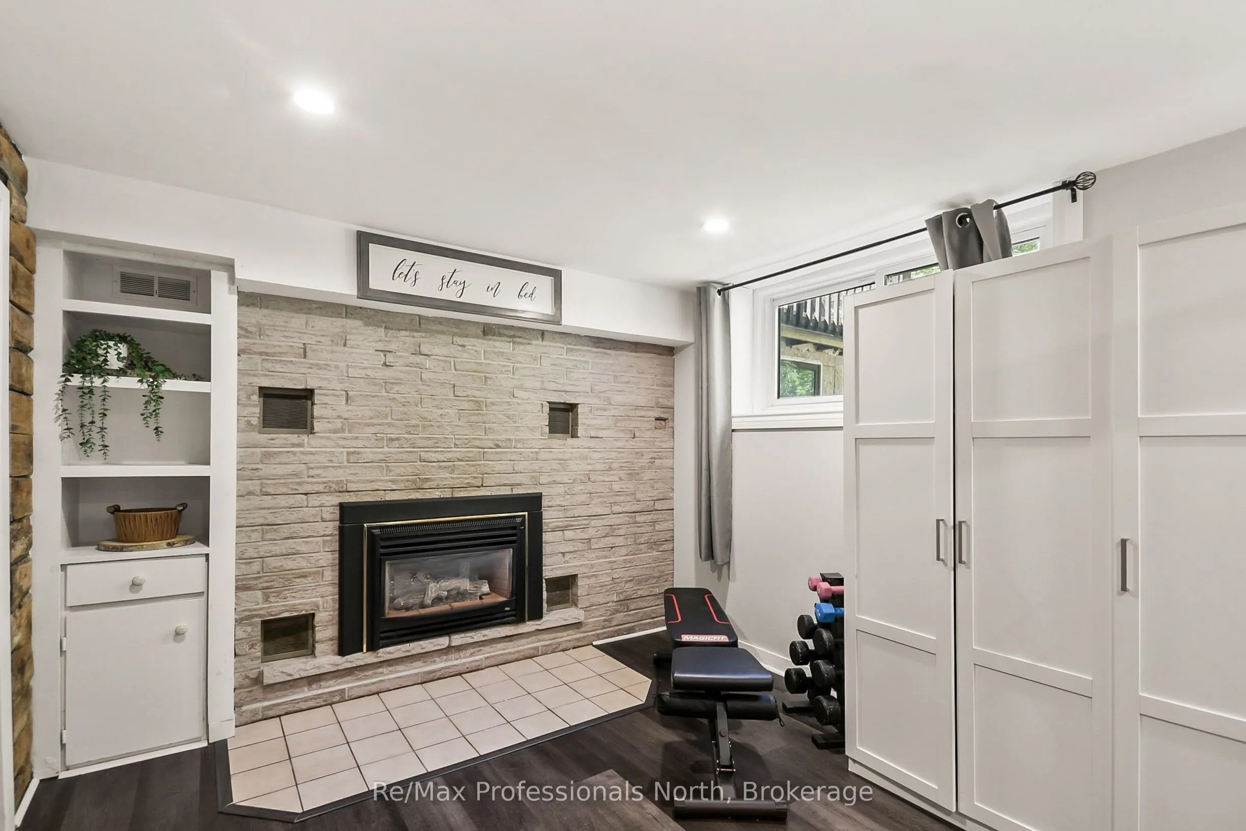 110 FRASER Street
