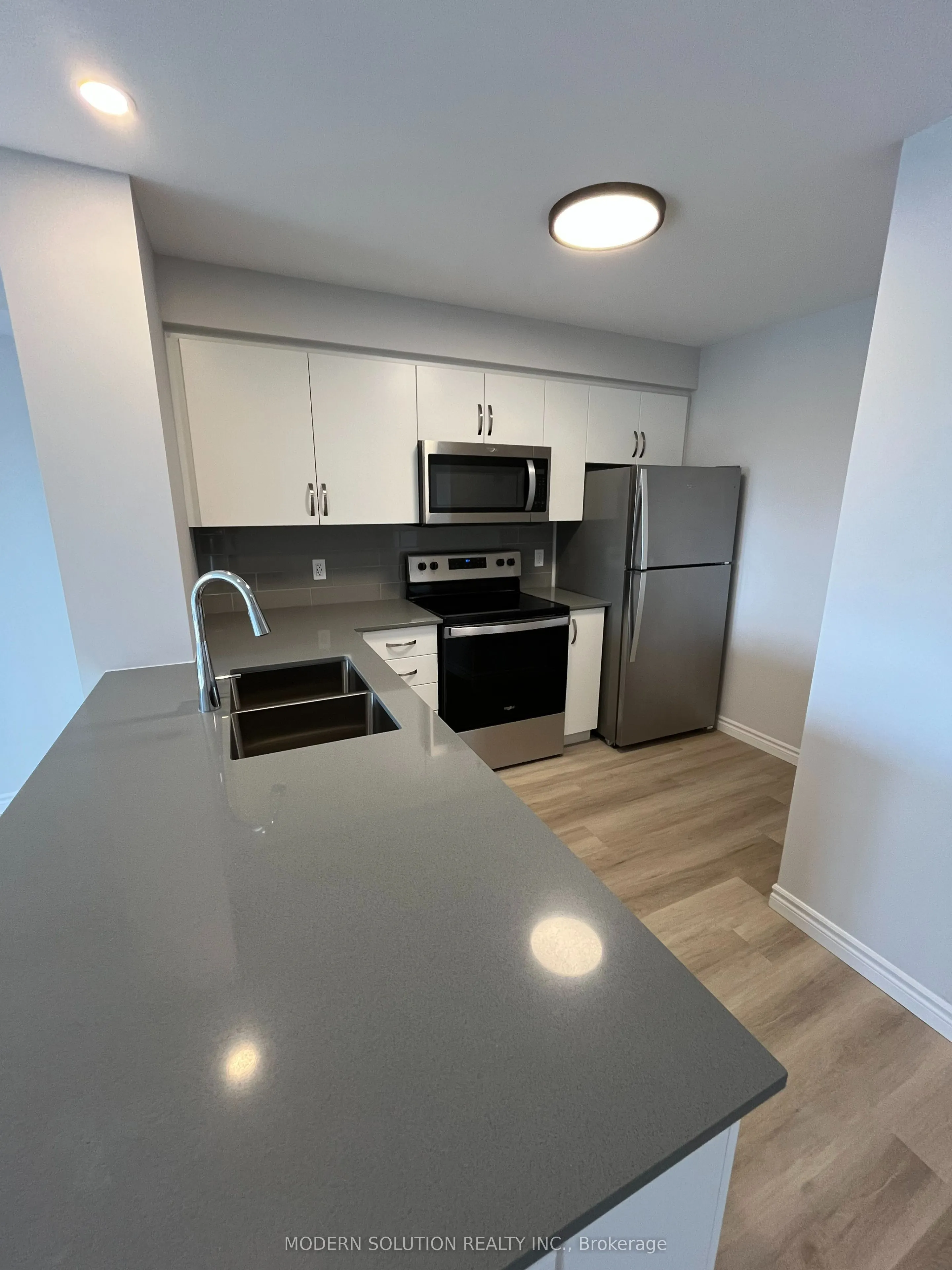 425 Watson Parkway N, #515