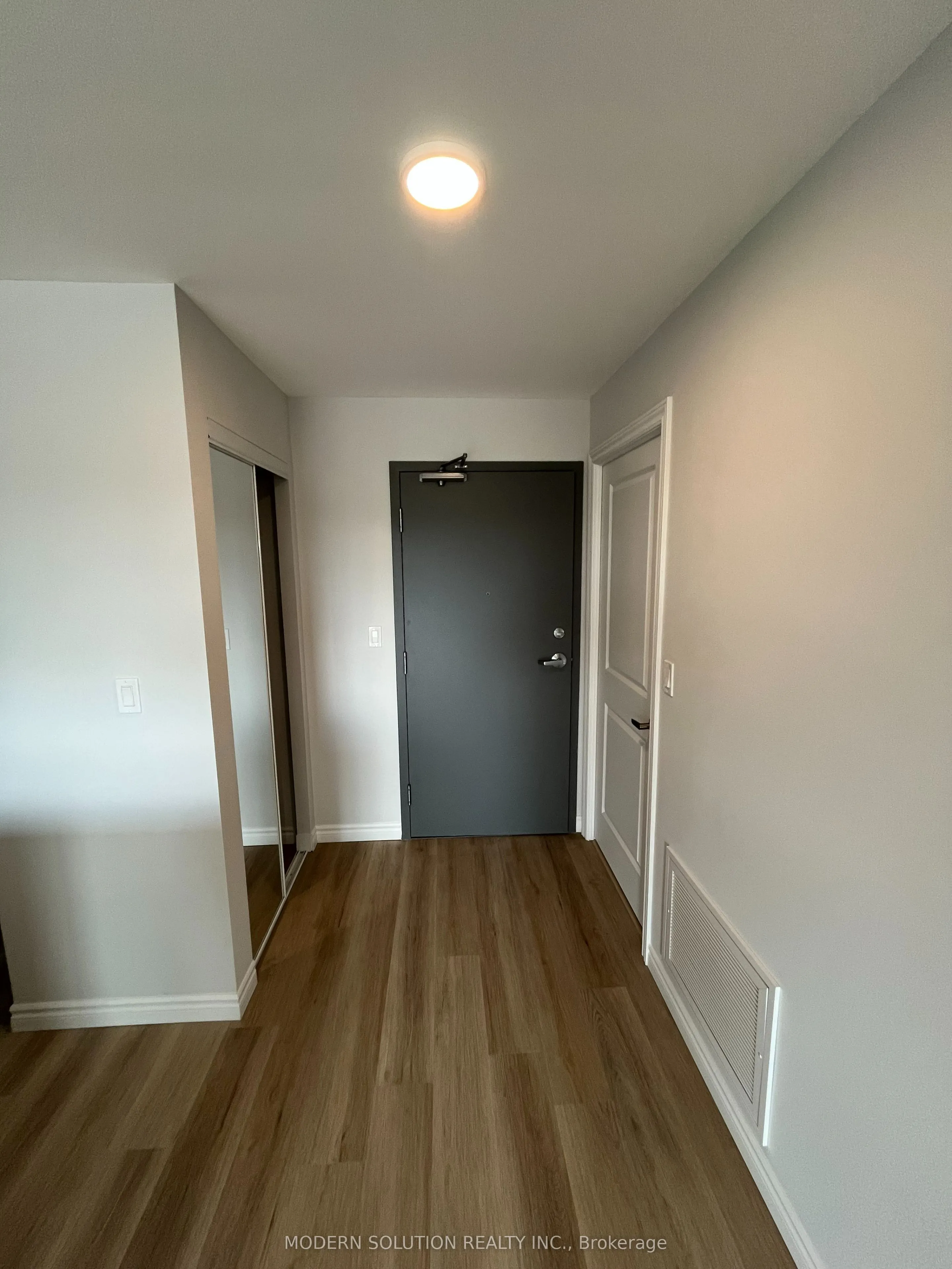 425 Watson Parkway N, #515
