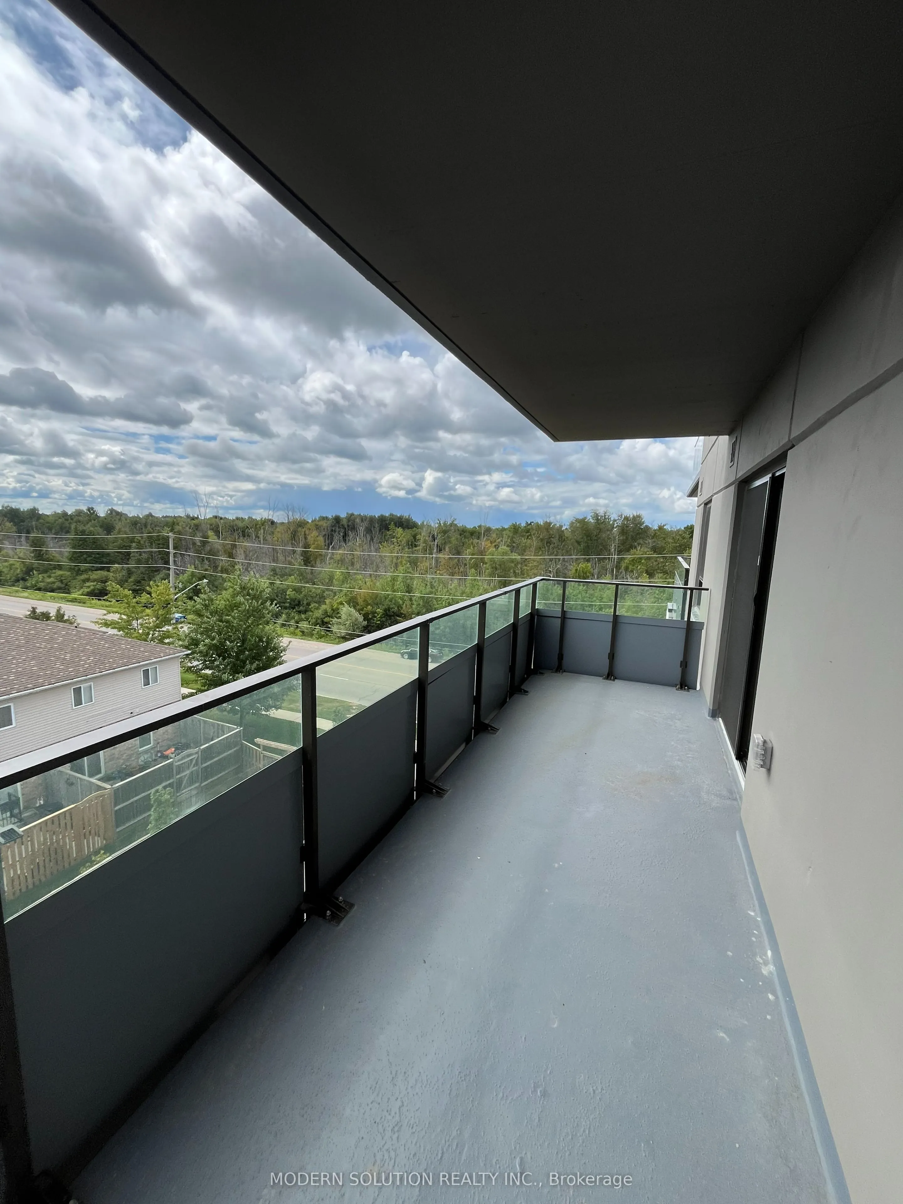 425 Watson Parkway N, #515