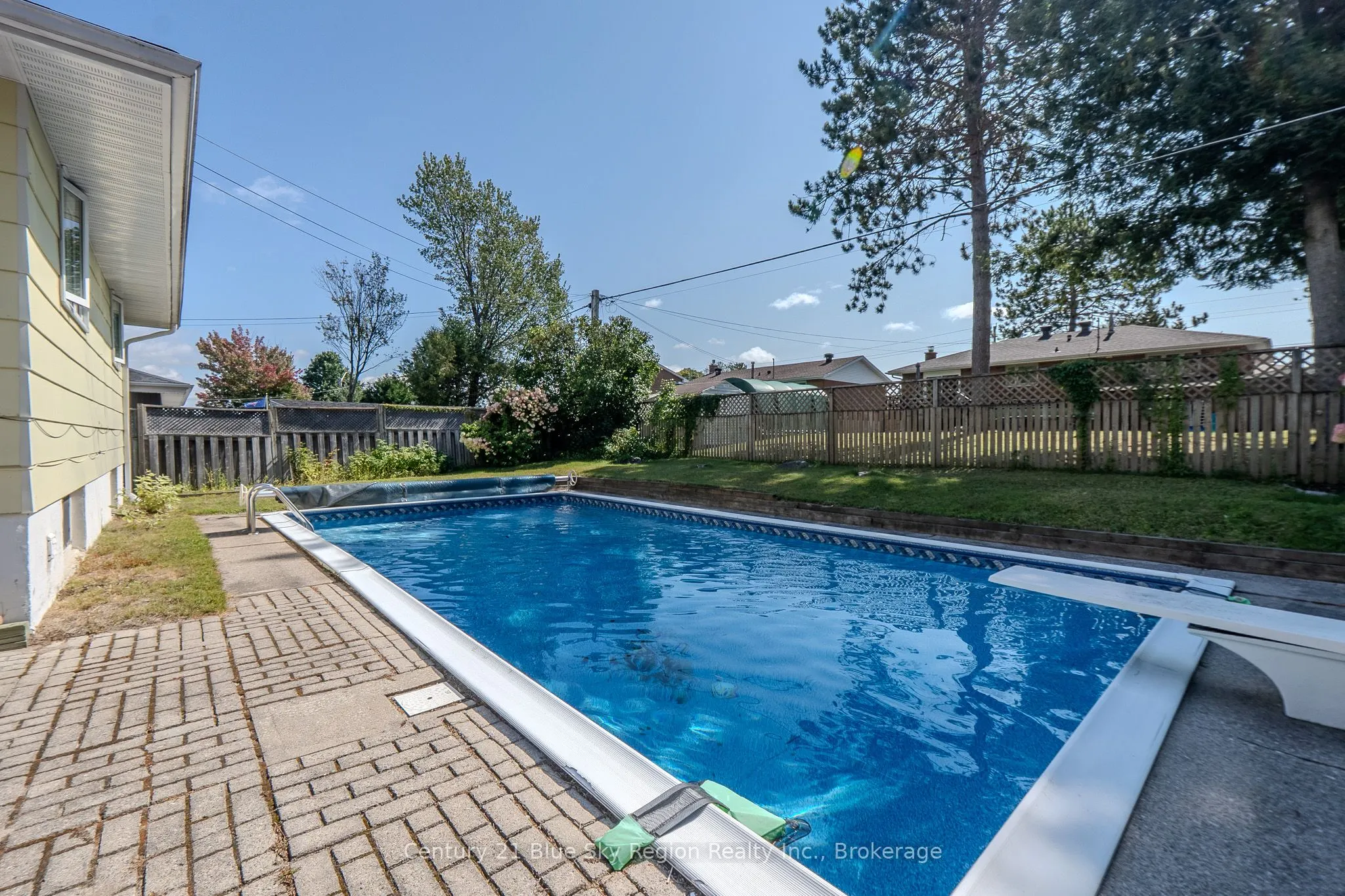 109 Macbeth Crescent