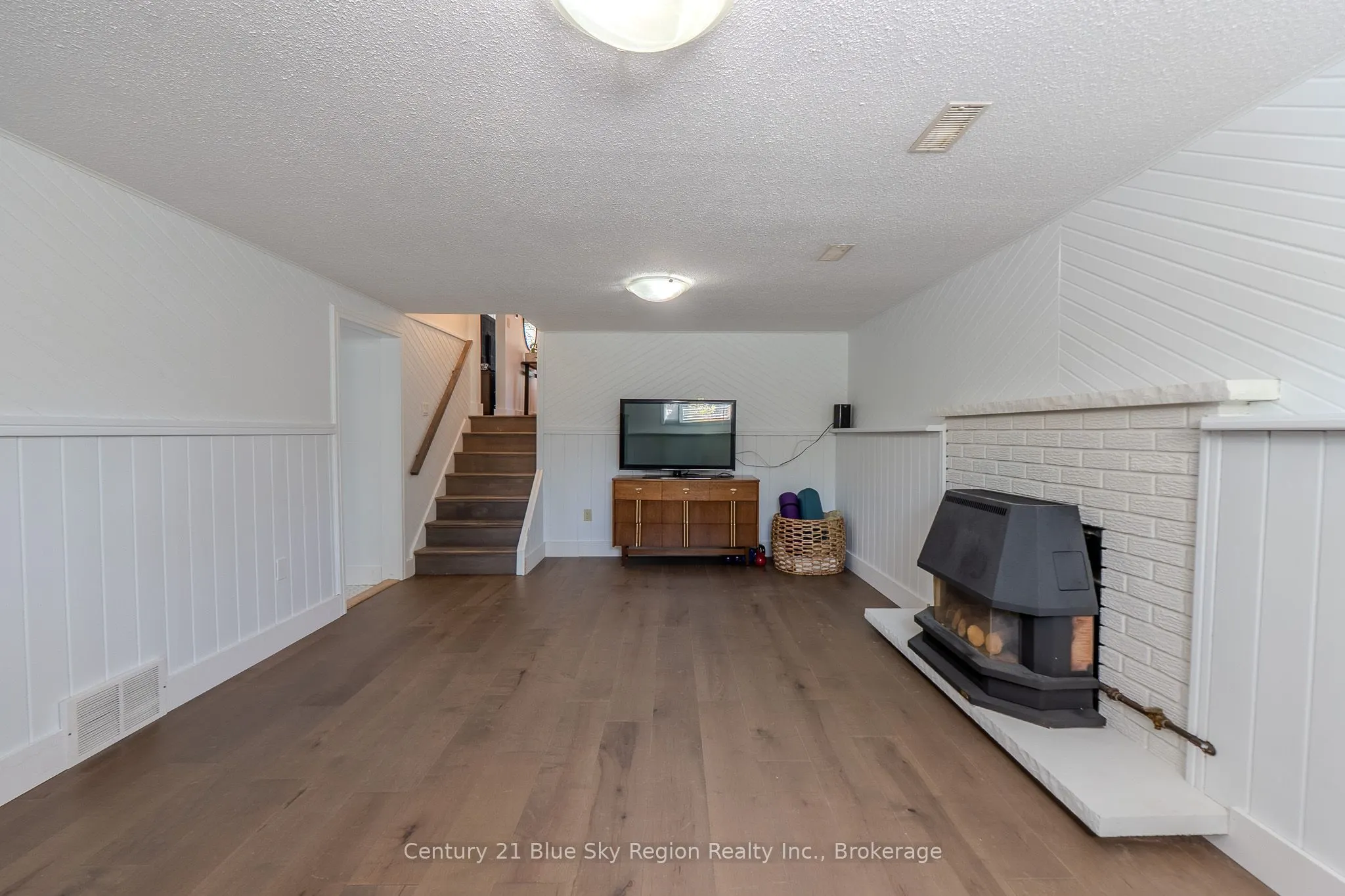 109 Macbeth Crescent