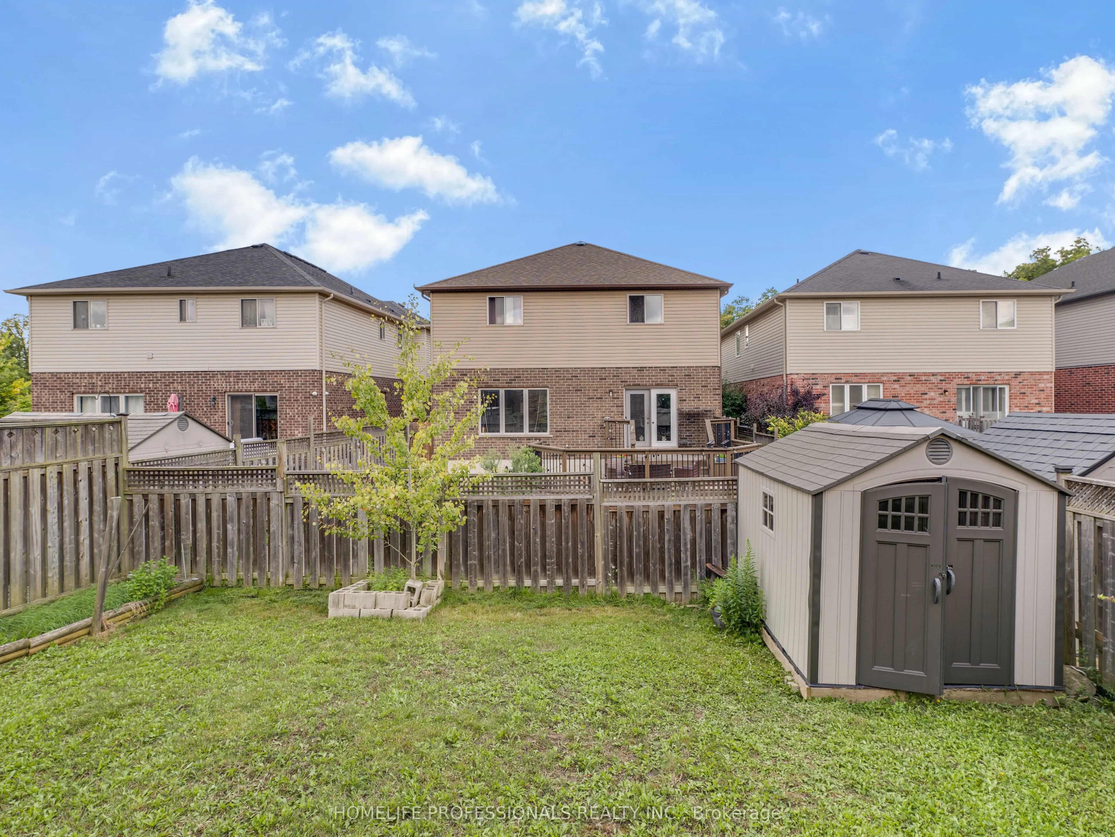 39 Ralfana Crescent