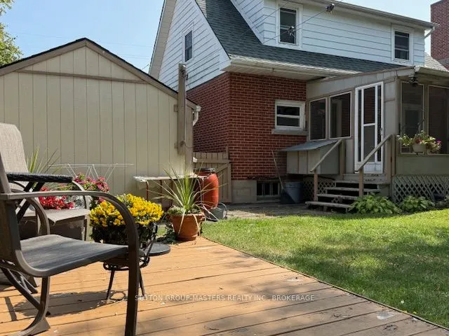284 Helen Street