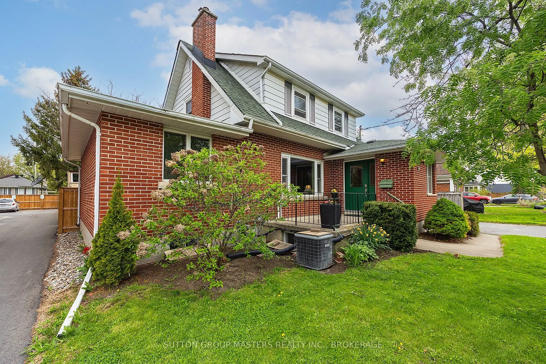 284 Helen Street