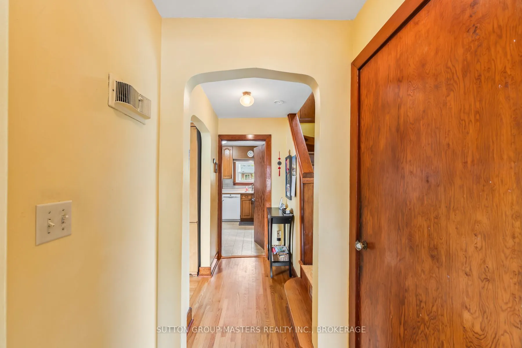 284 Helen Street