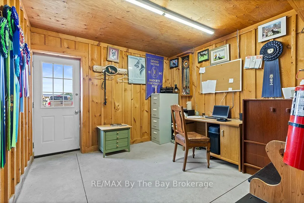 828482 Mulmur Nottawasaga Townline