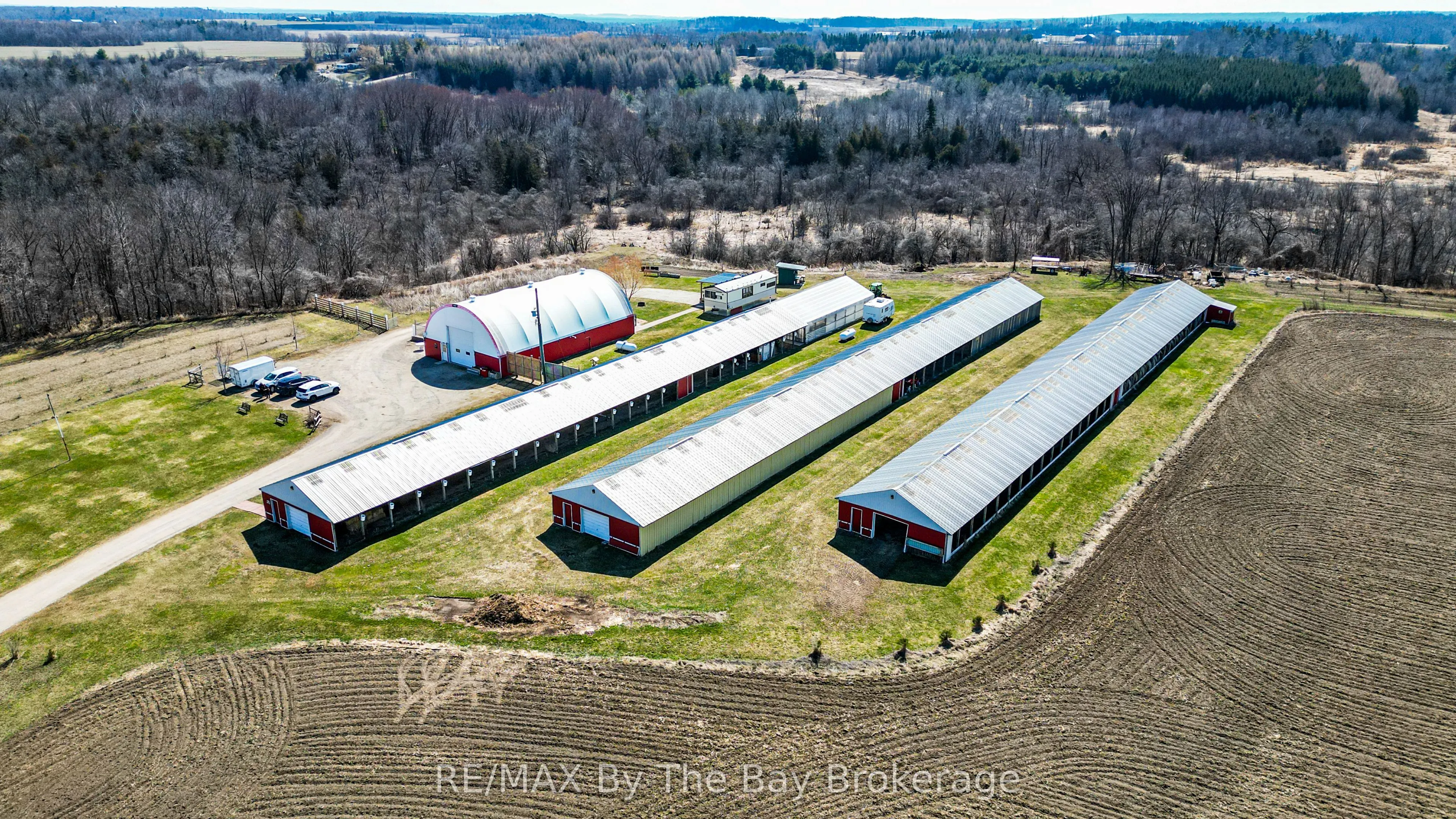 828482 Mulmur Nottawasaga Townline