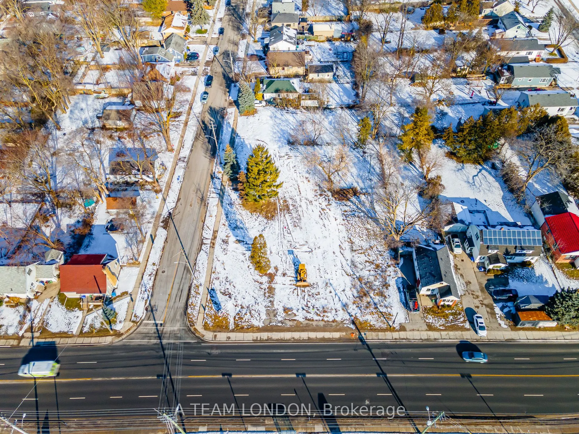 1120 Oxford Street E