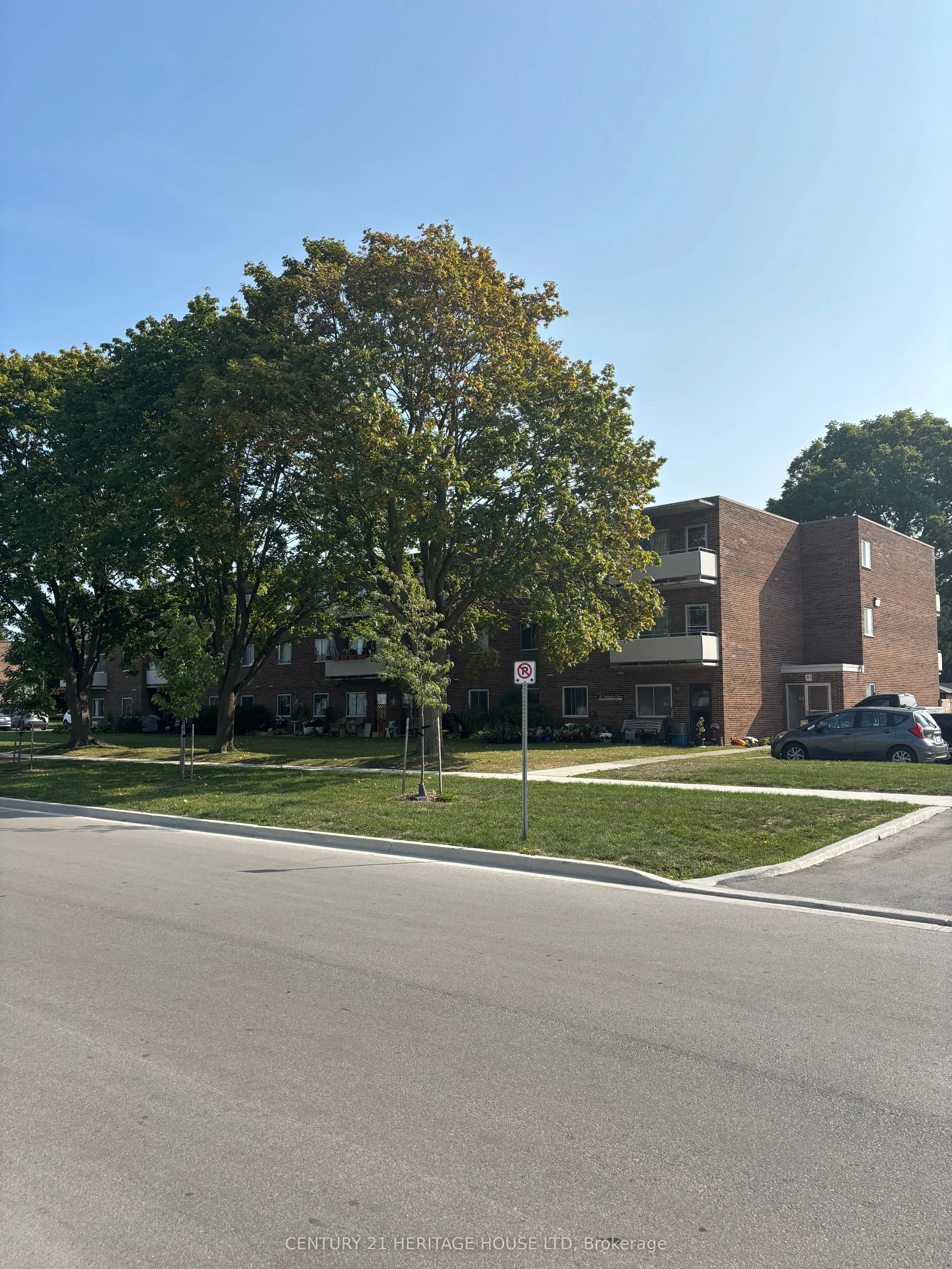 41 Parkside Drive, #111