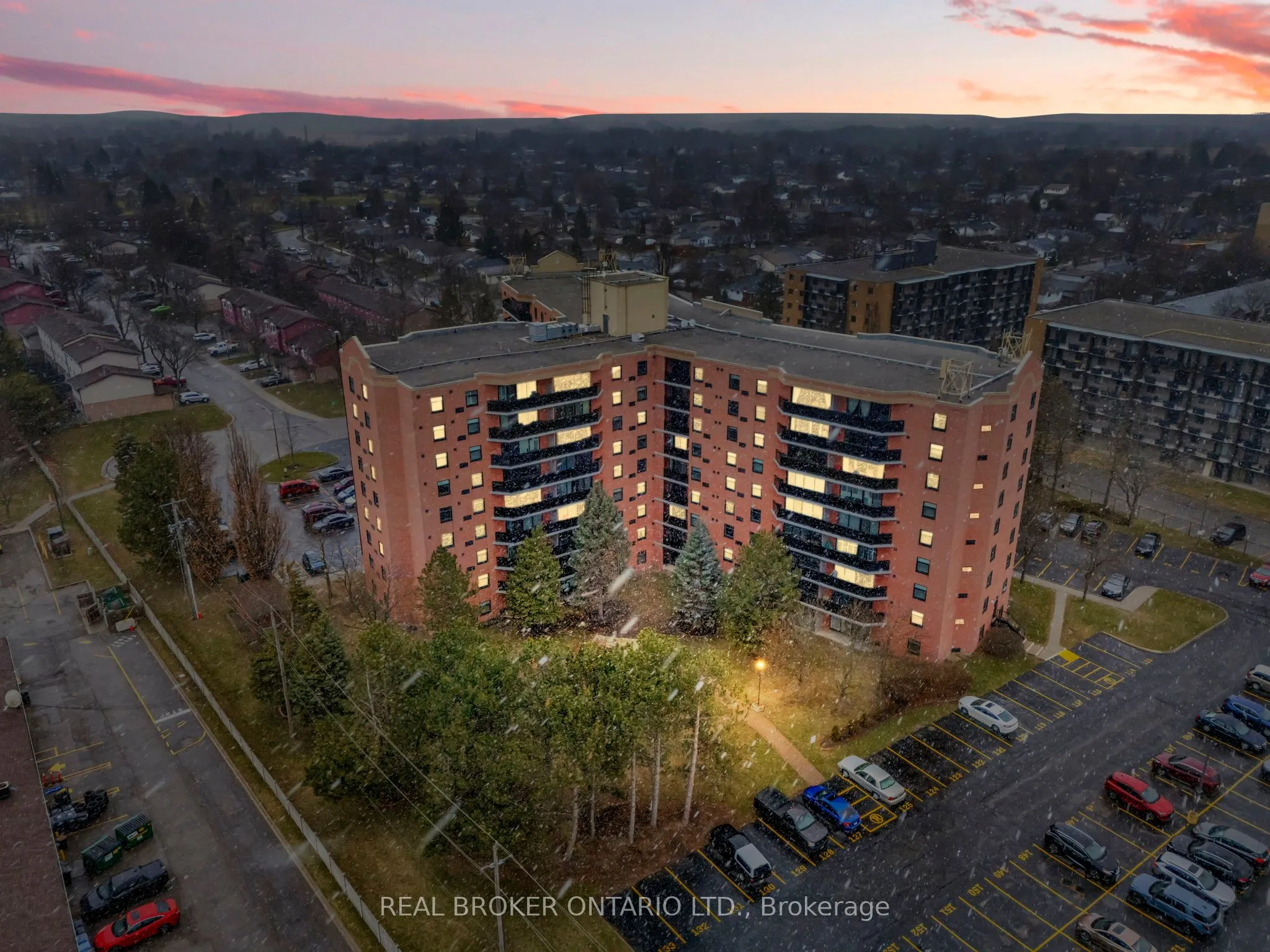 9 Bonheur Court, #902