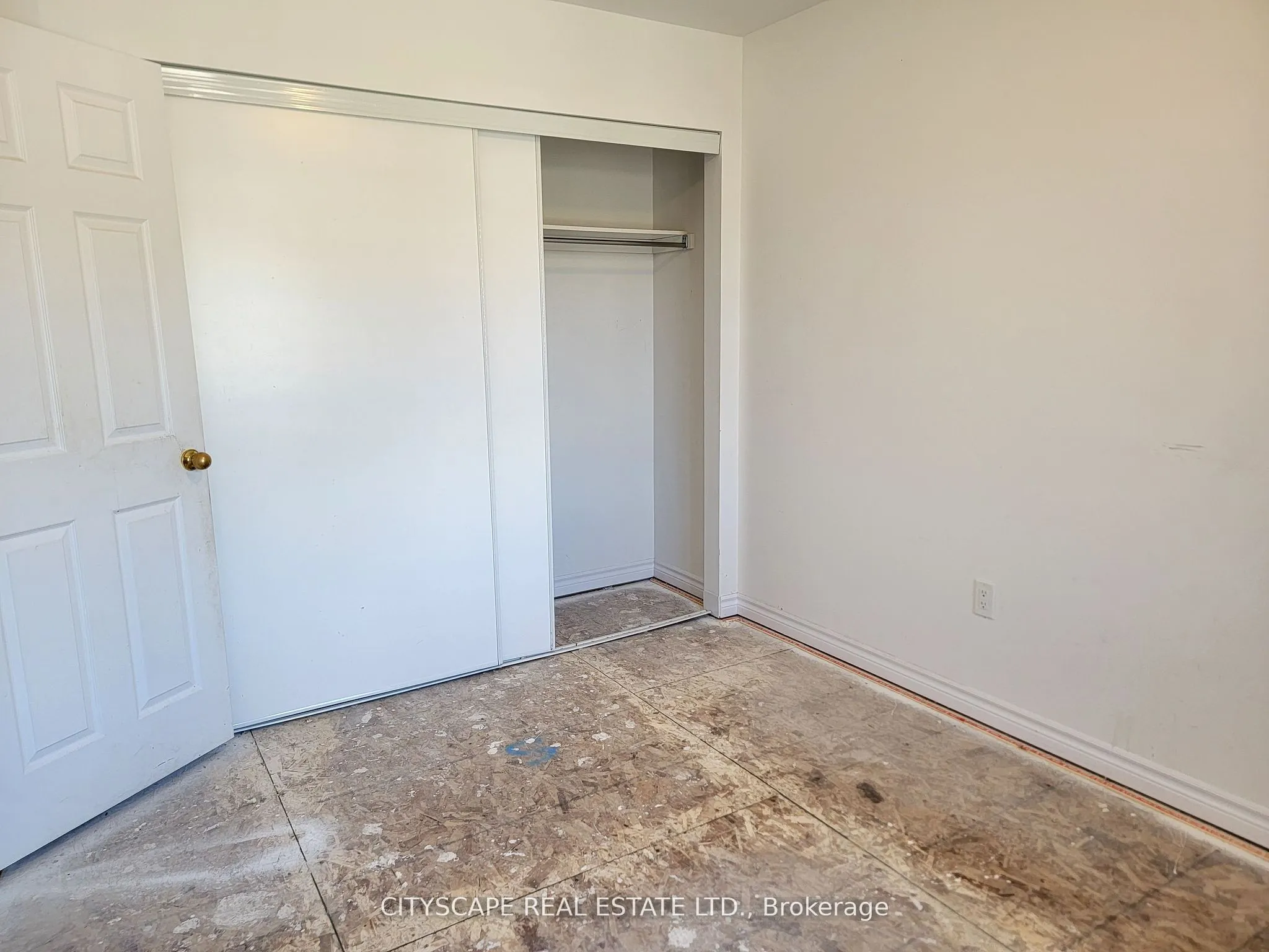 228 Ridley Crescent