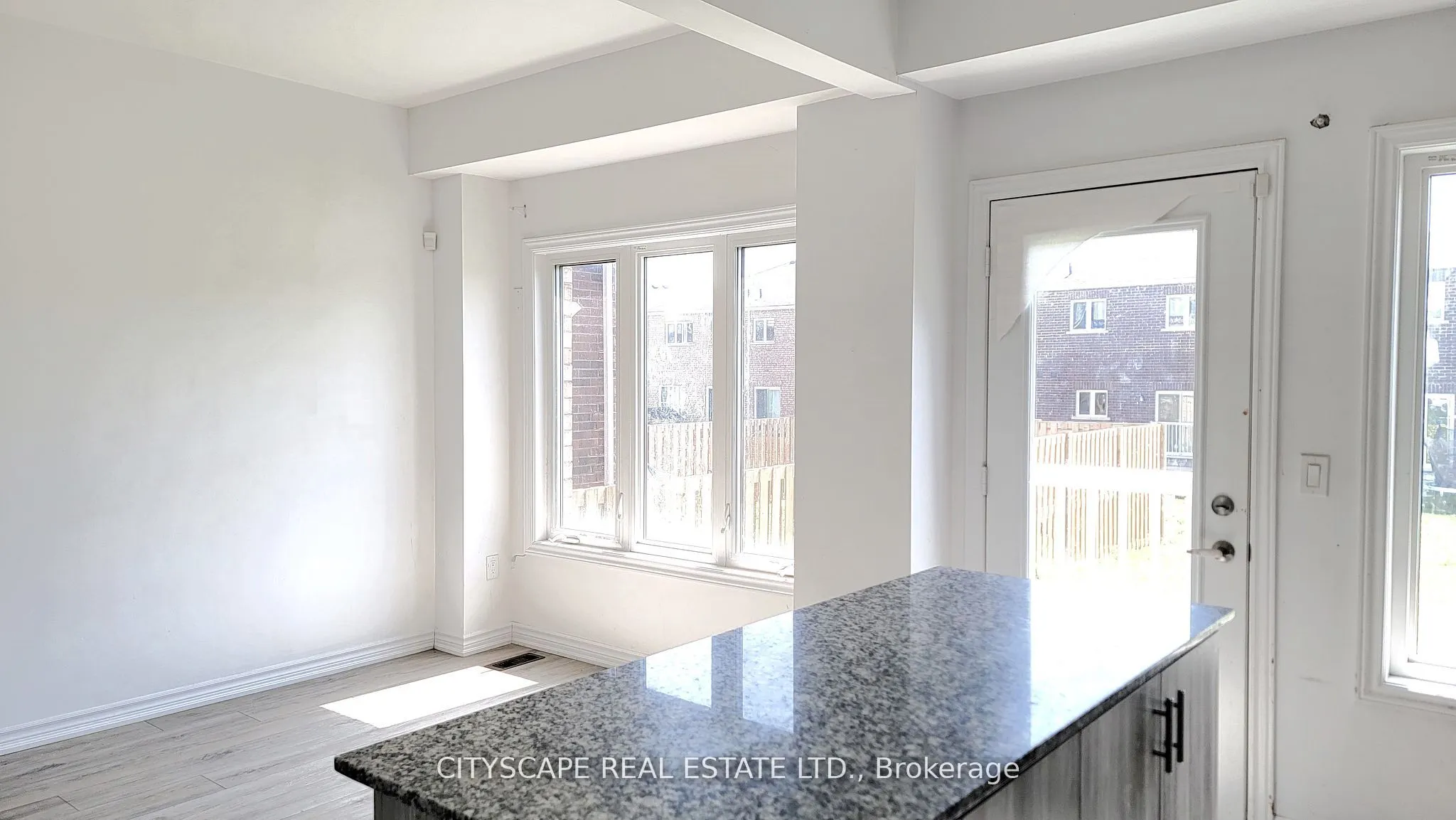 228 Ridley Crescent