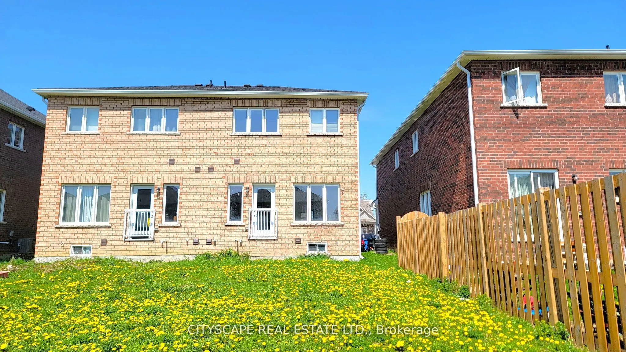228 Ridley Crescent