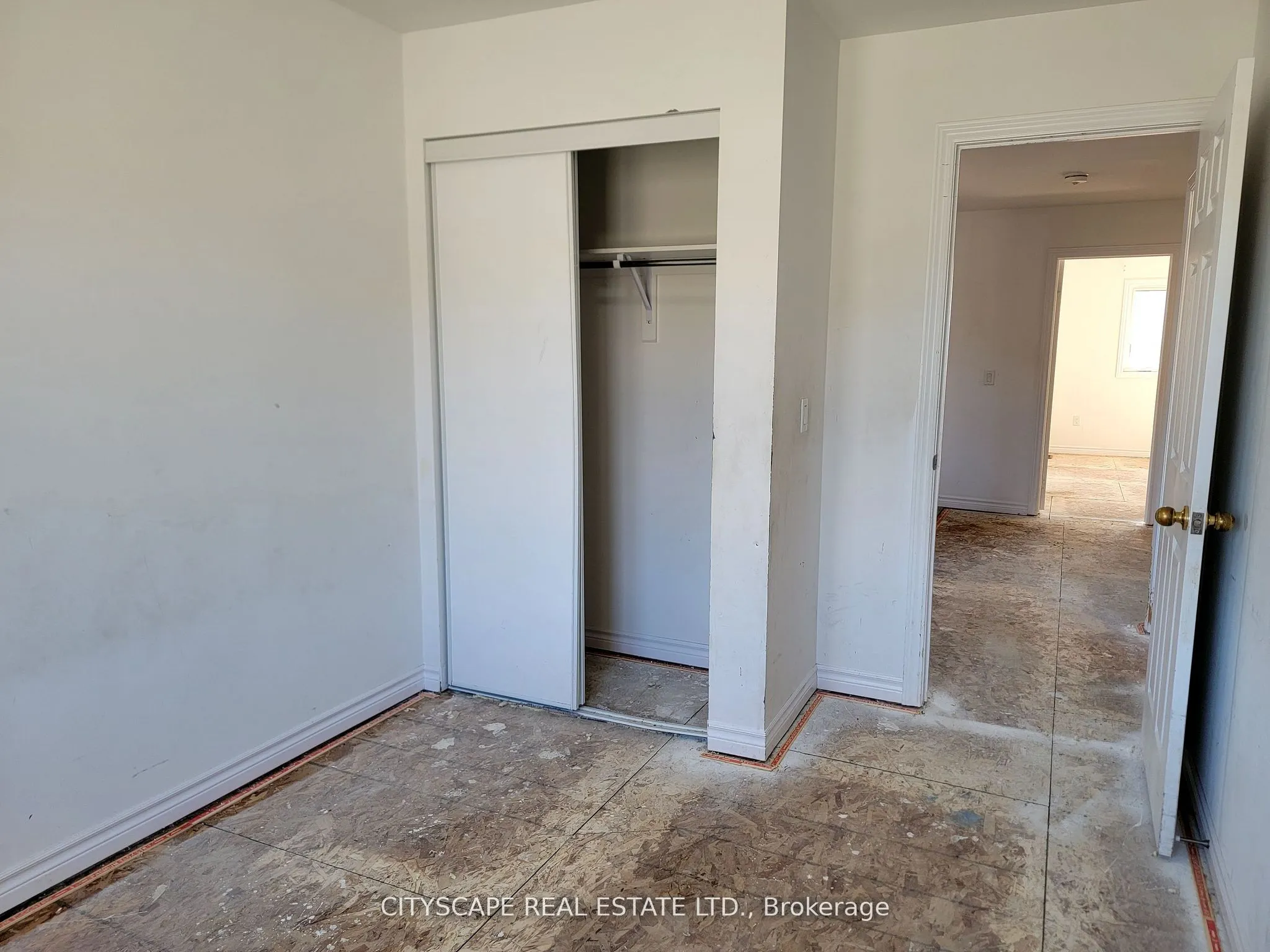 228 Ridley Crescent