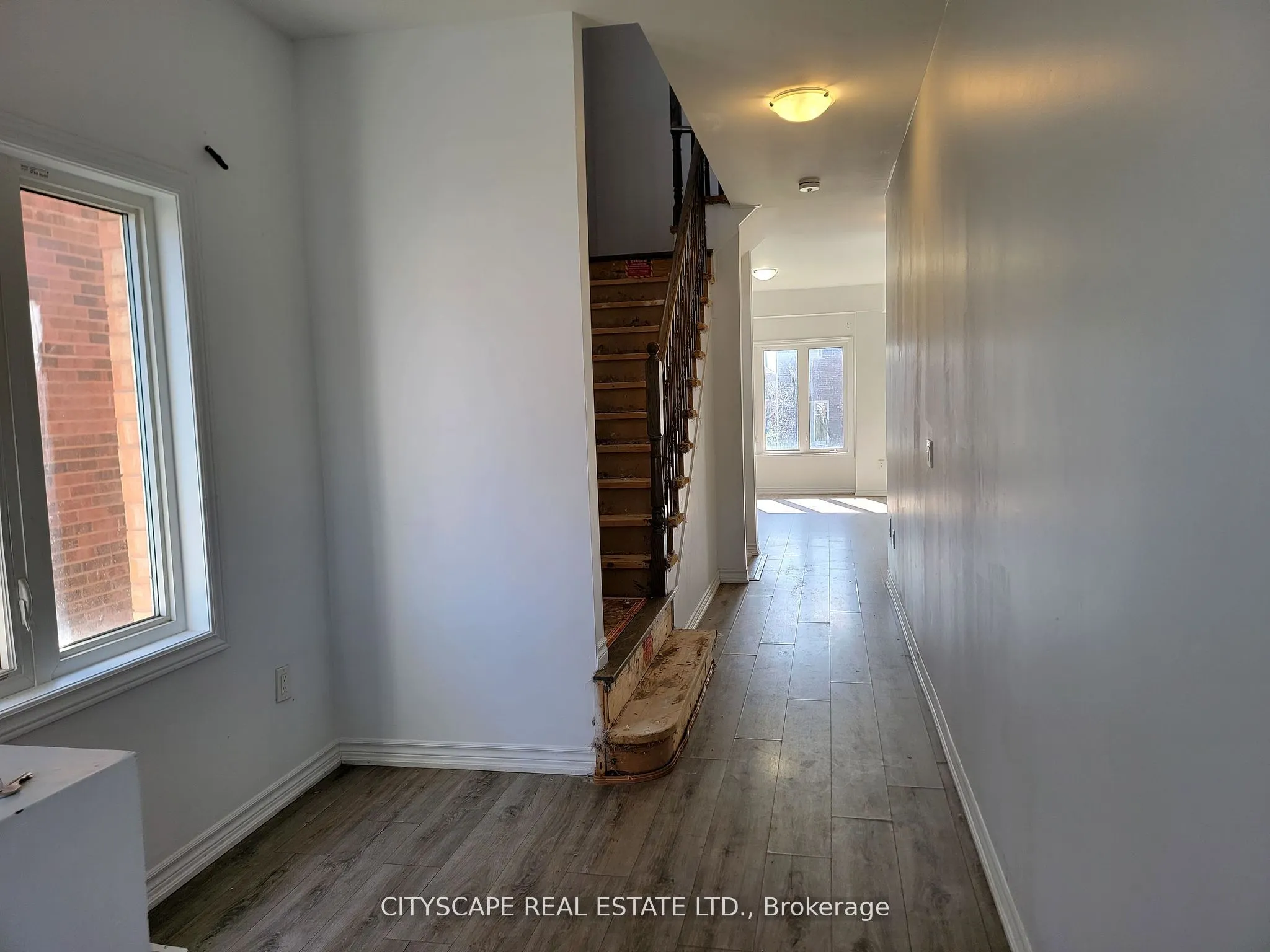228 Ridley Crescent