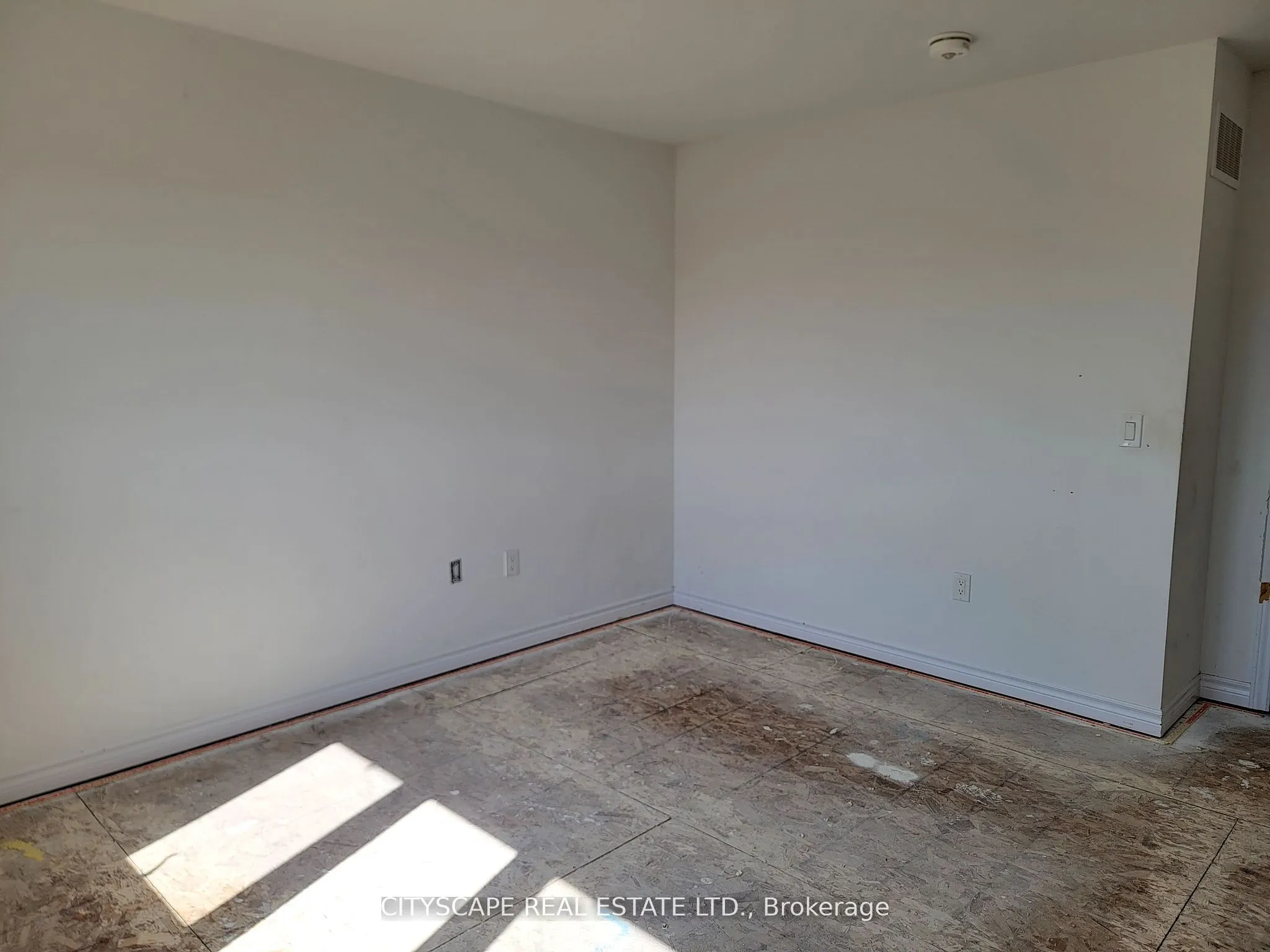 228 Ridley Crescent