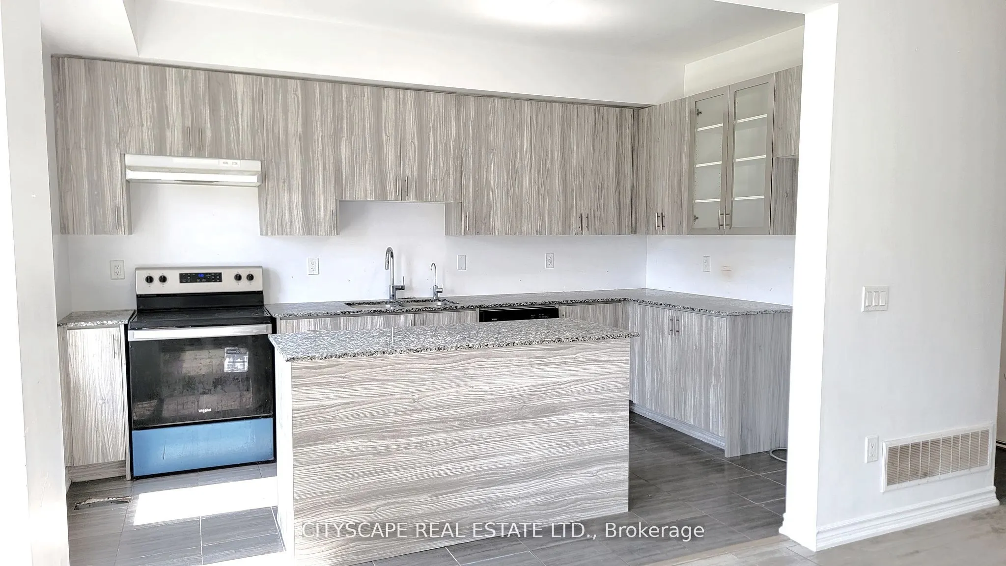 228 Ridley Crescent