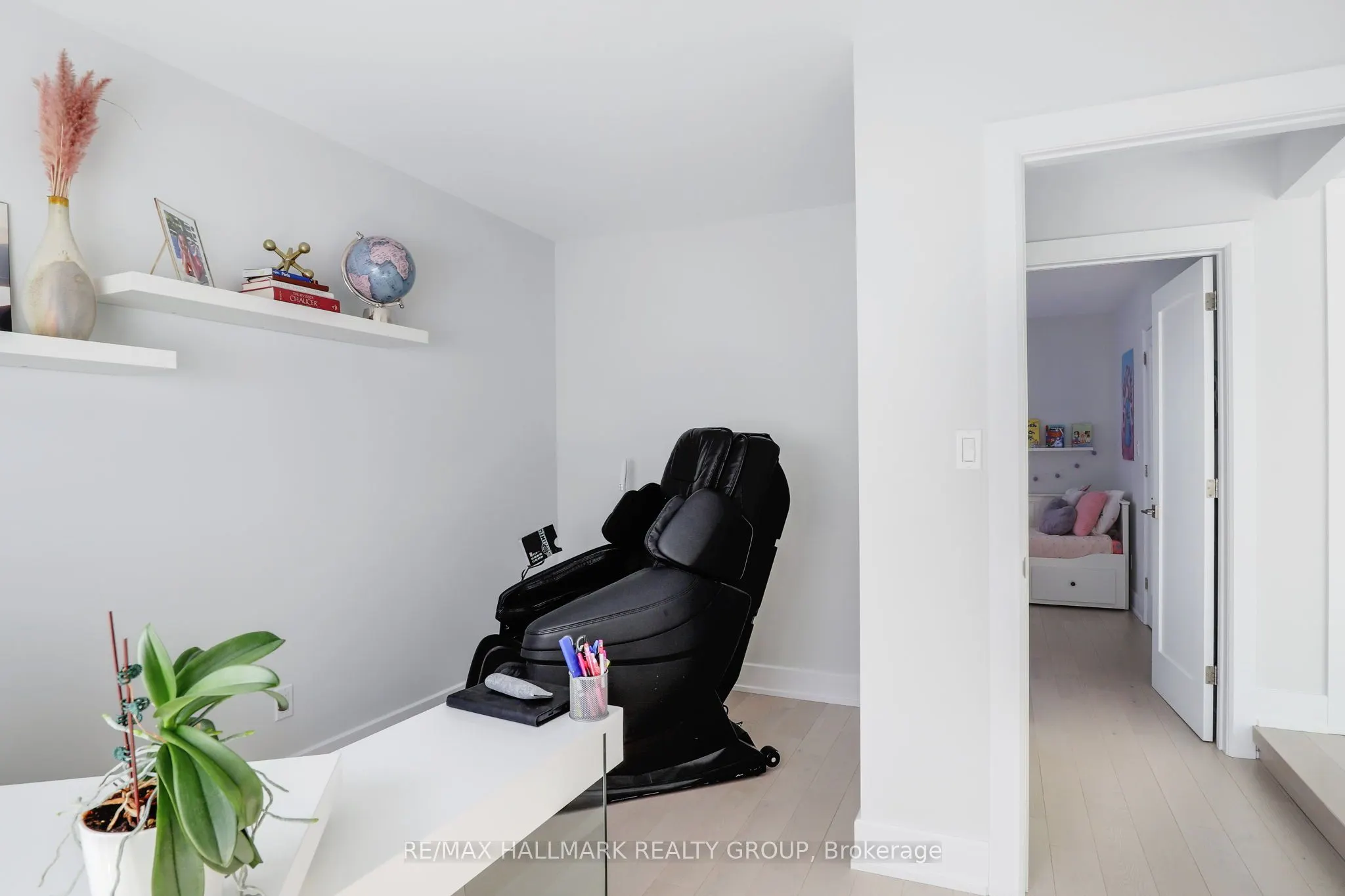 668 Mansfield Avenue