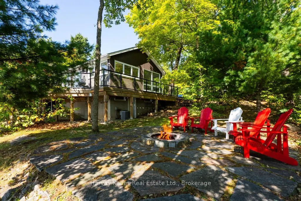 27 Lizzie's Lane