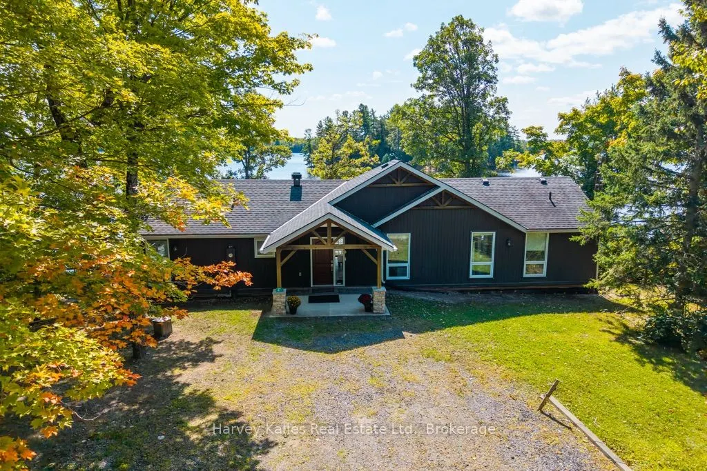 27 Lizzie's Lane
