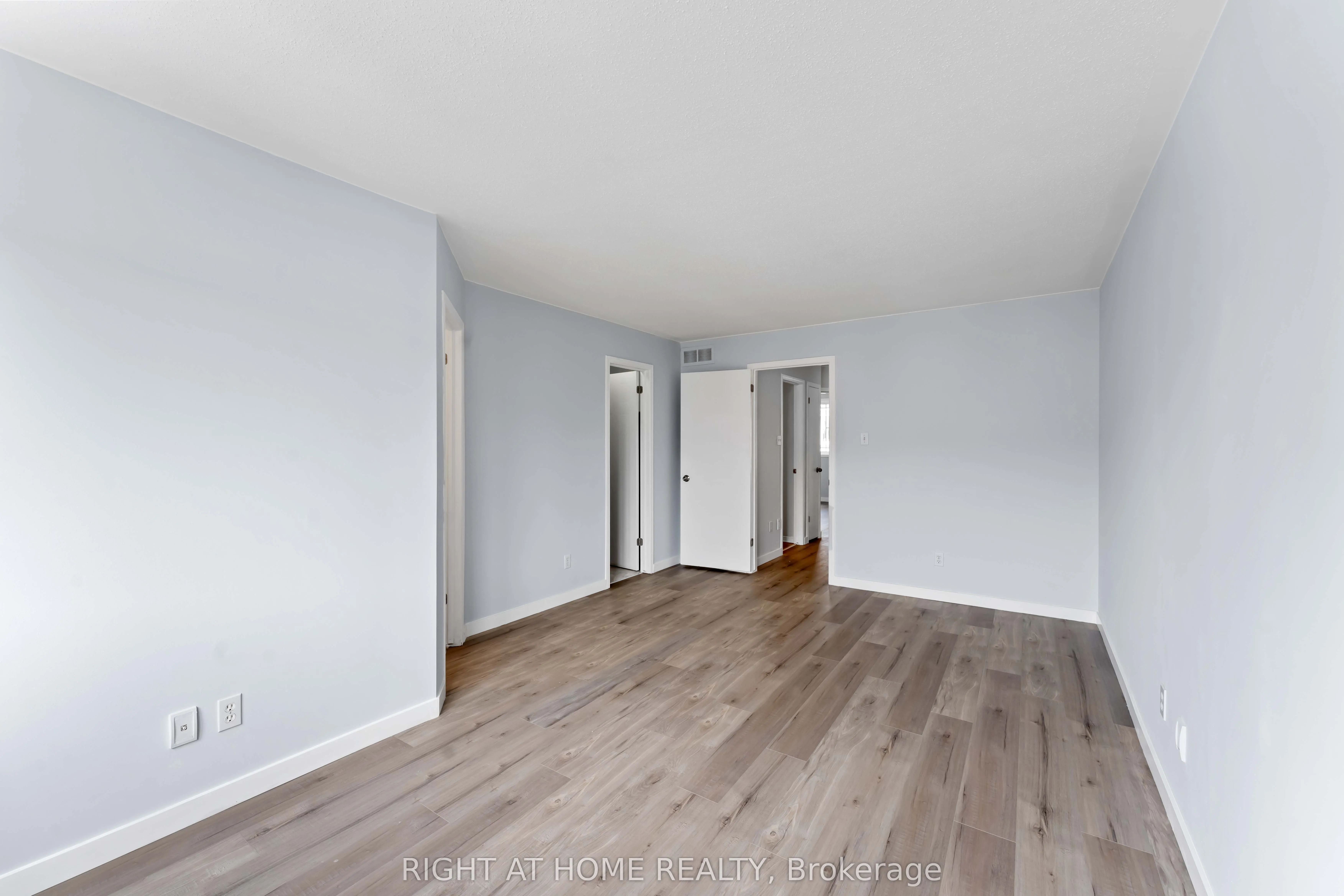 421 Hillsboro Private, #9